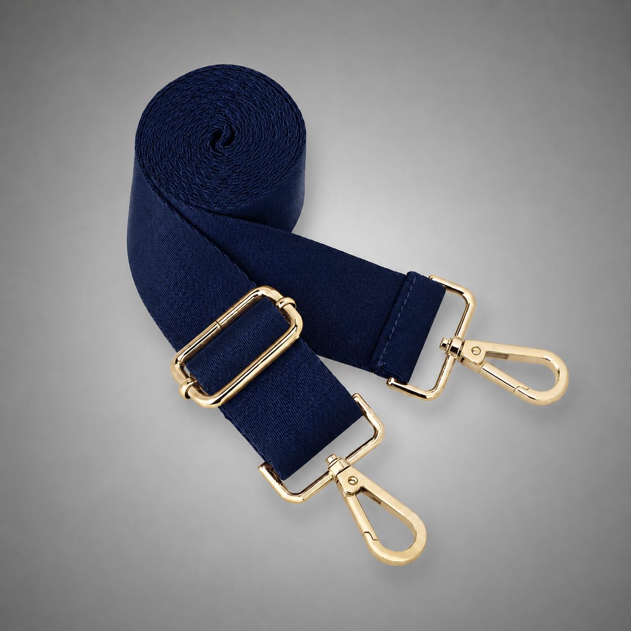 Navy Strap Close.png