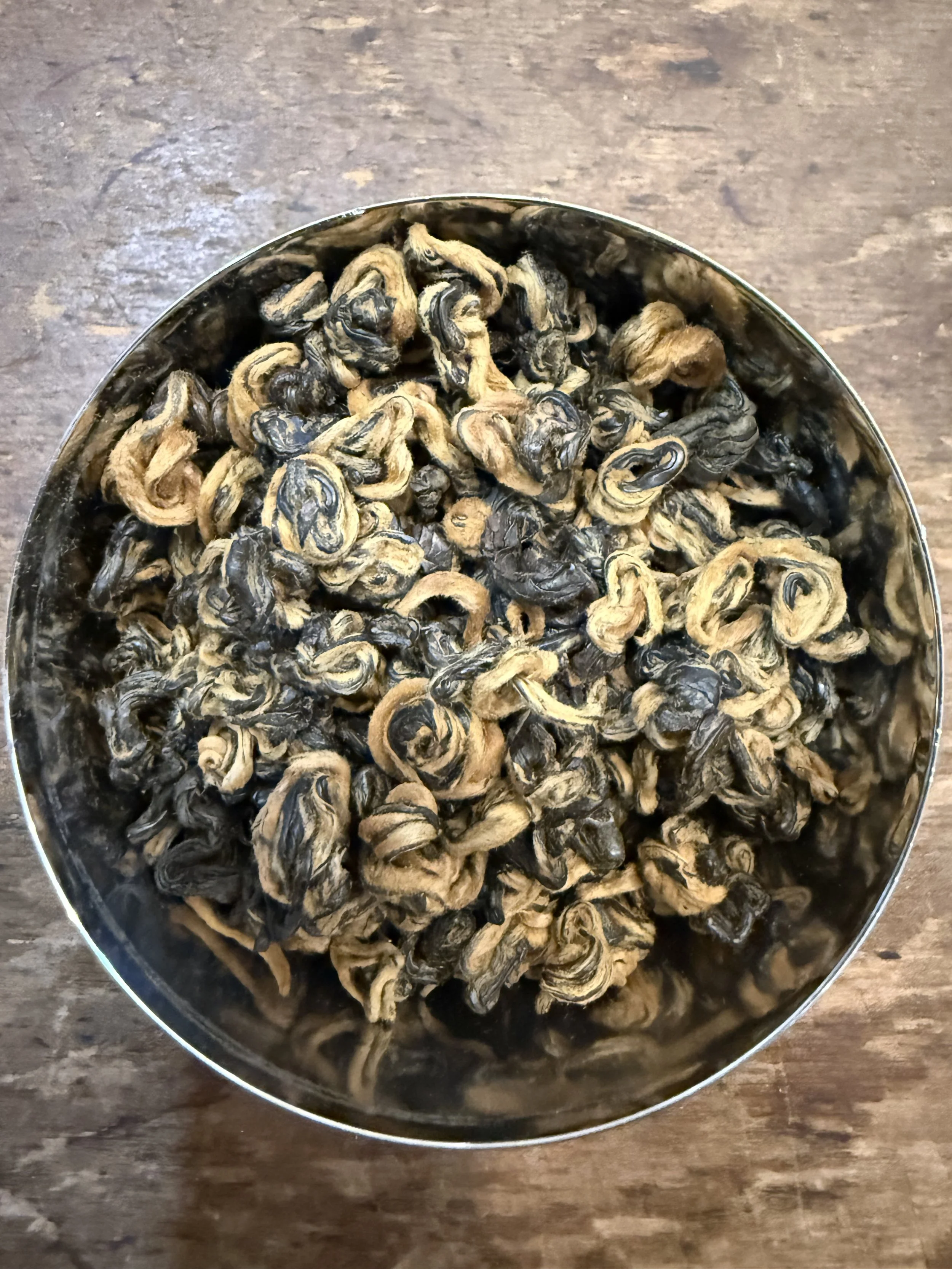 Yunnan Black Gold Bi Luo Chun
