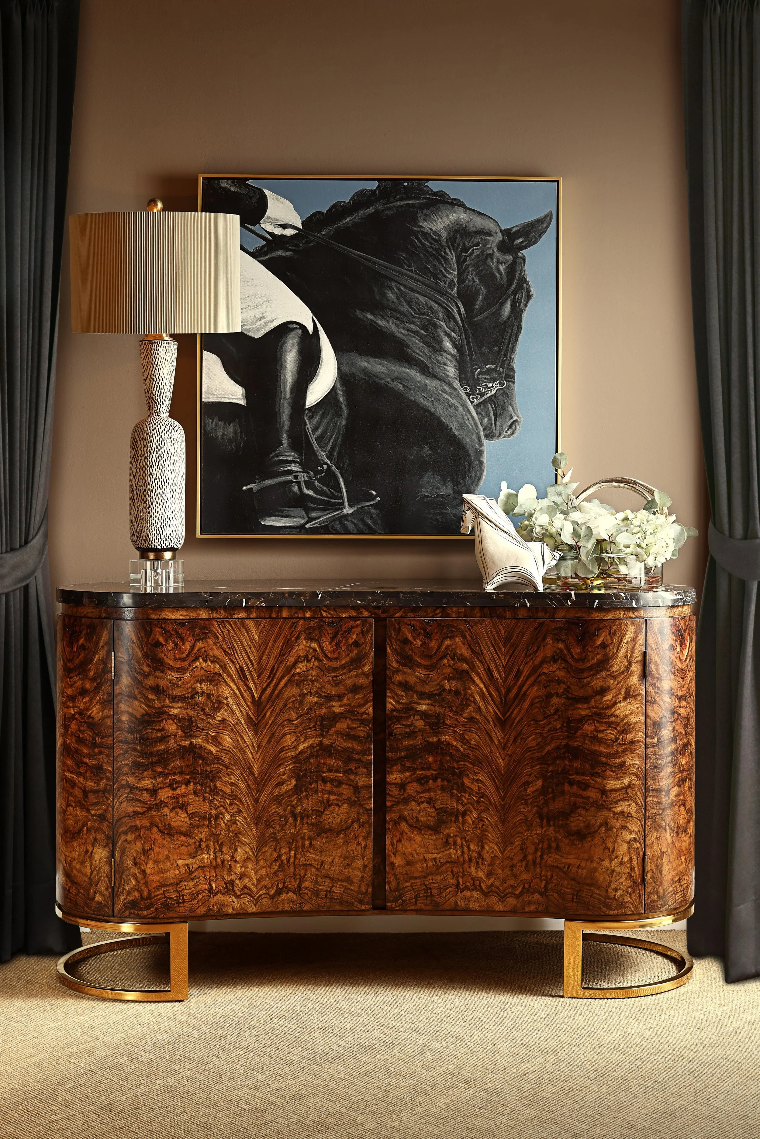 Shot 3-EUR-04-0846_VIG.jpg