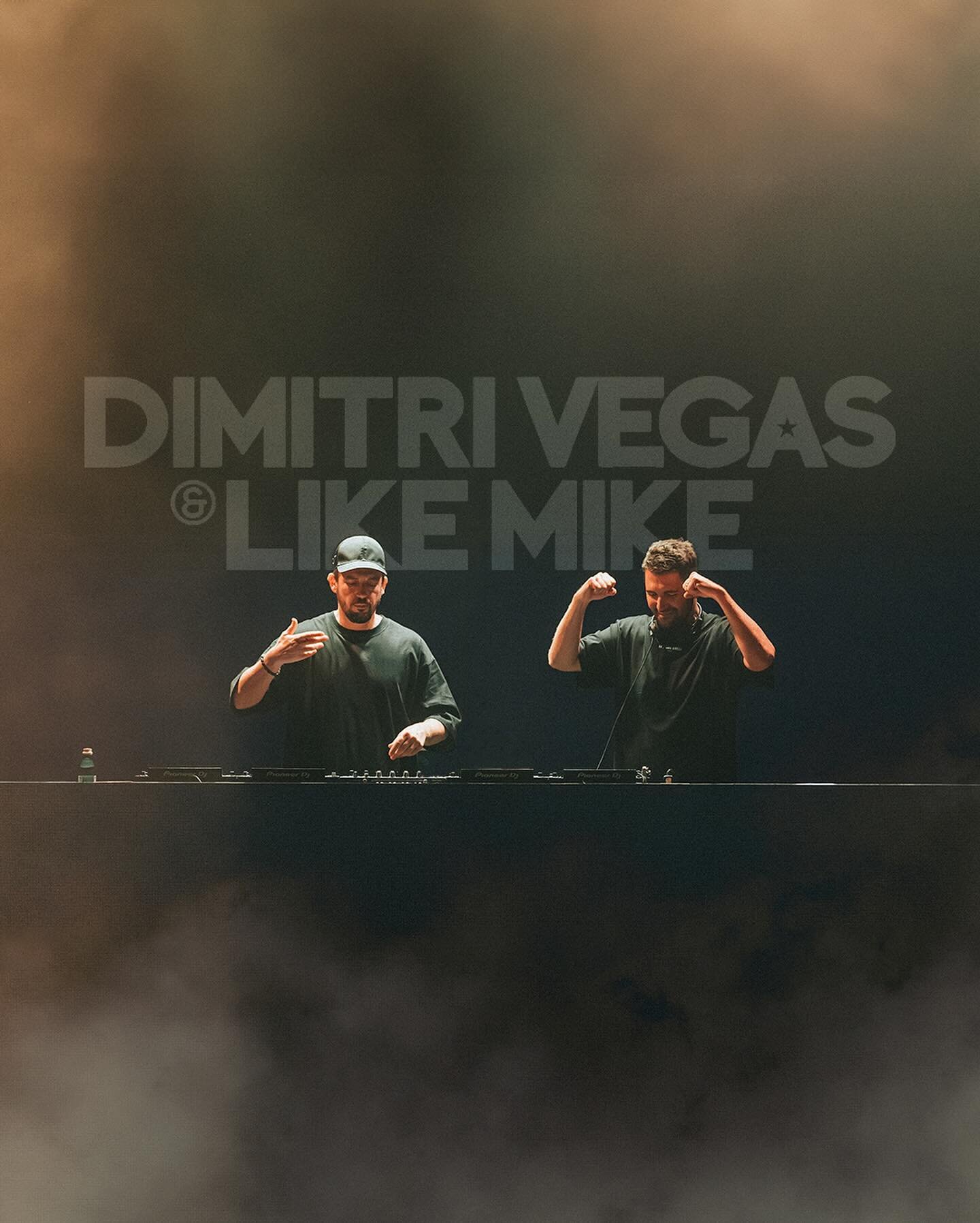 Dimitri Vegas &amp; Like Mike x Big Night Live