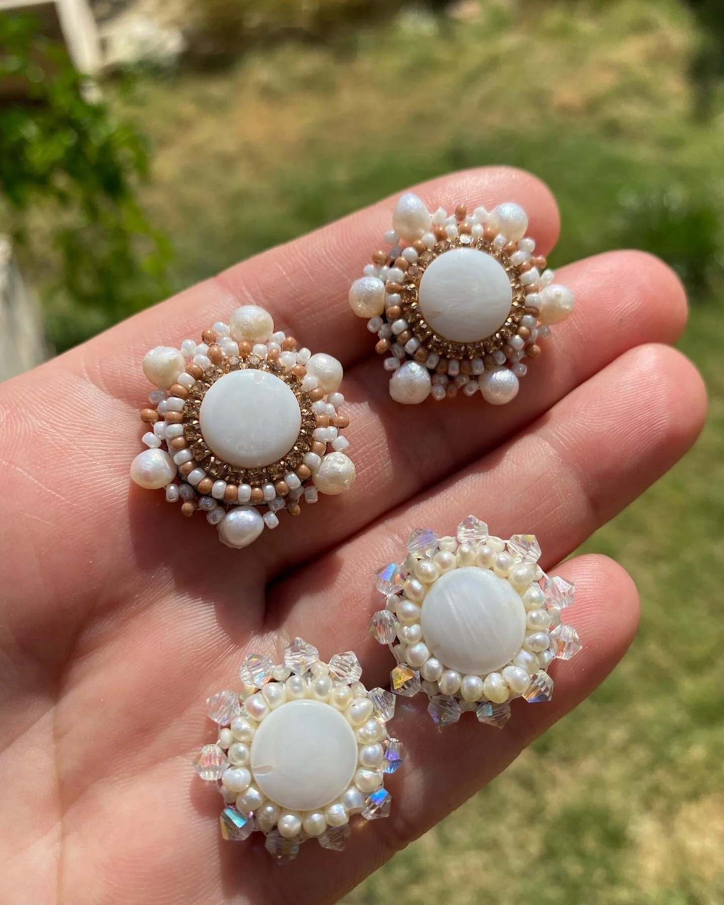 6E879BA0-A271-4C8B-A23D-DBEEF90150A5