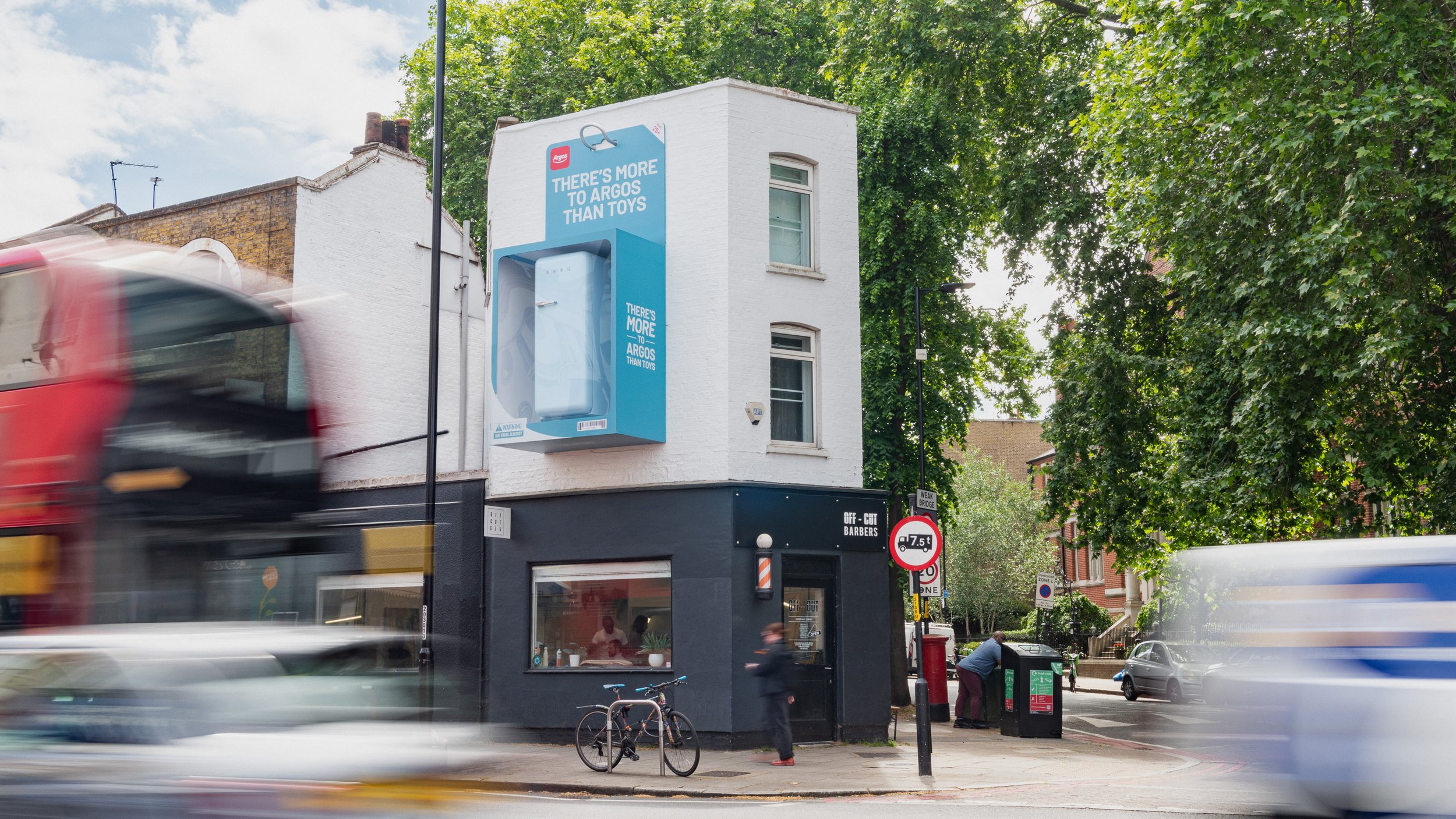 andra-cobuz-argos-more-than-toys-special-build-mural-smeg-fridge-3d-installation-campaign-01.jpg