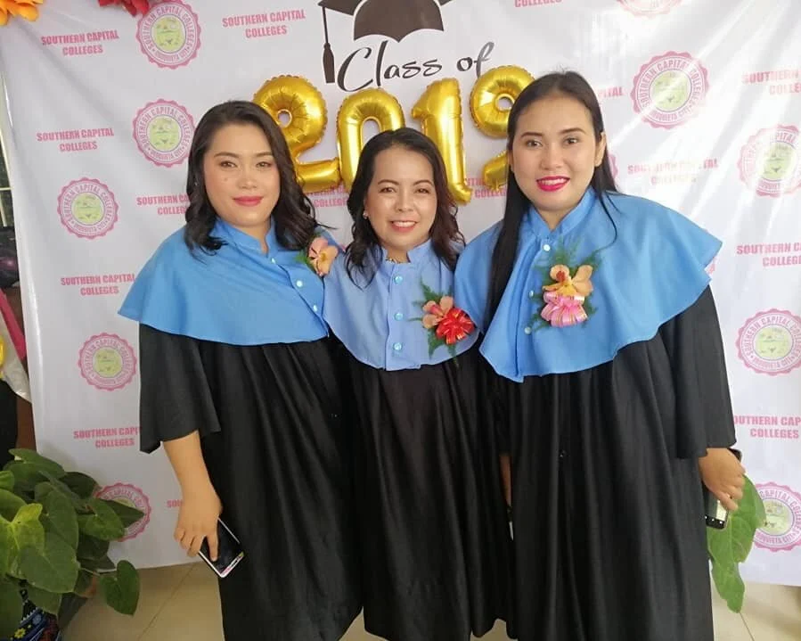 Leah+Masters+_Classmates_Grad_031919.jpg