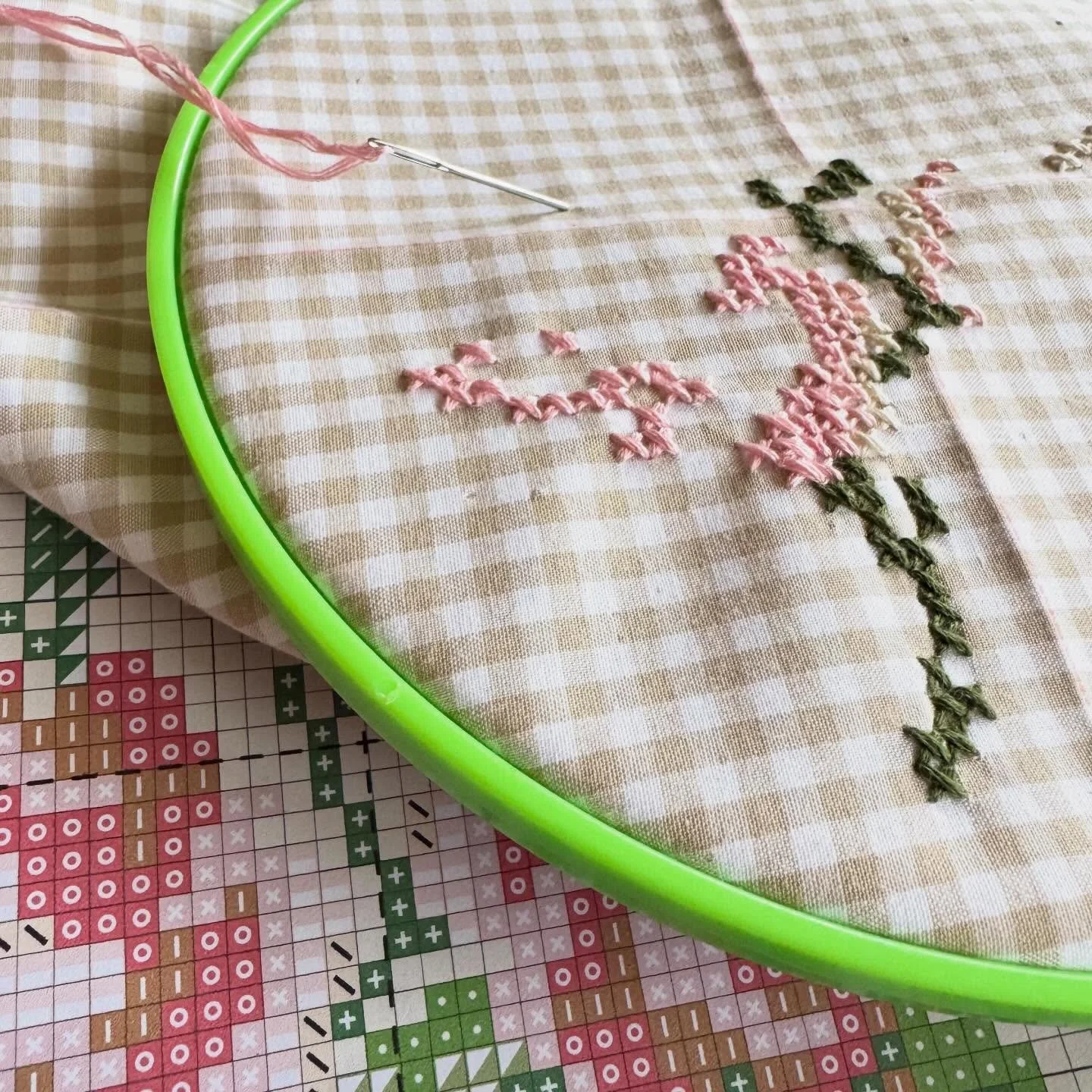 A little Sunday stitching #delbrookquiltco