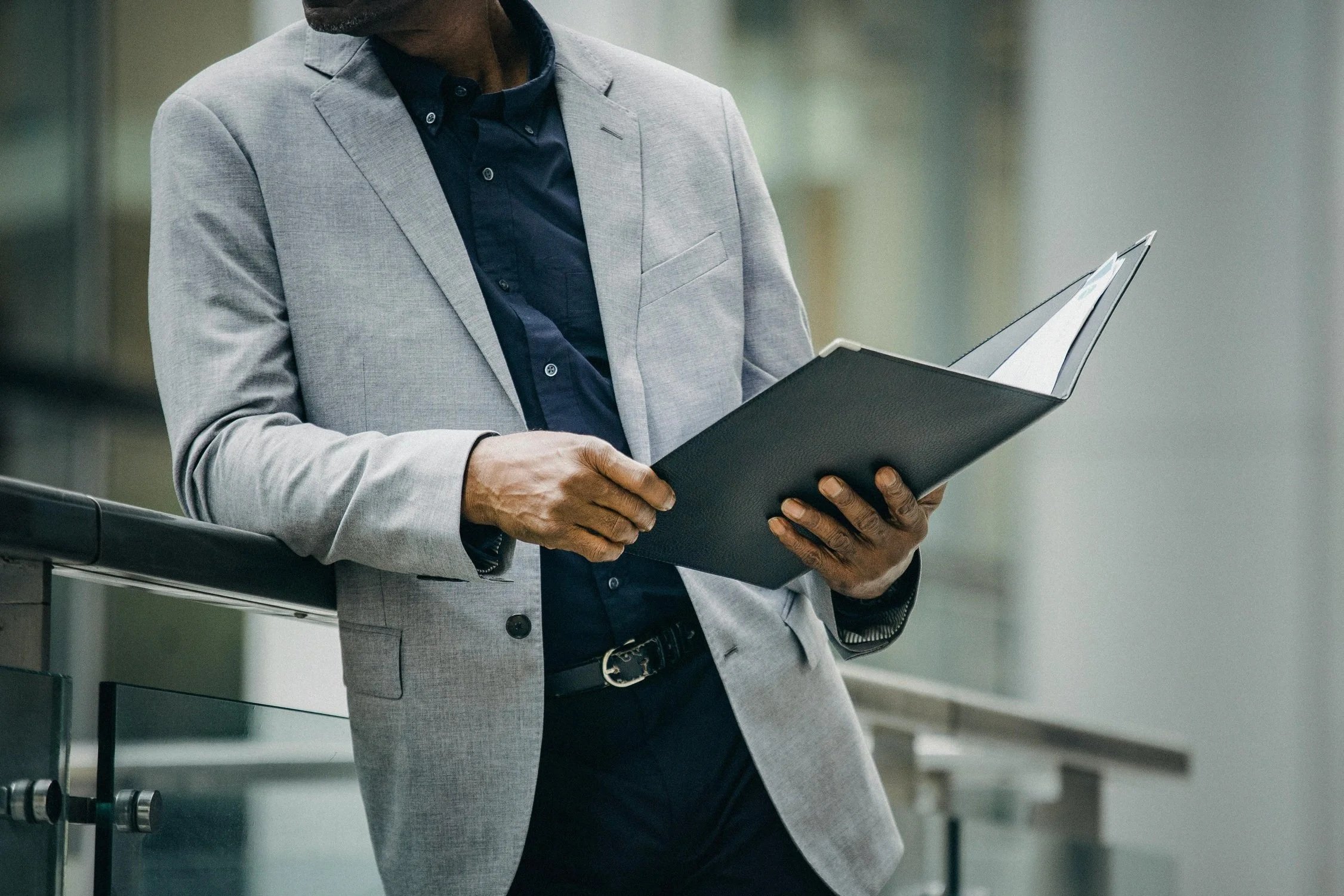 What Senior Leaders Should Know Before Making a Big Career Pivot