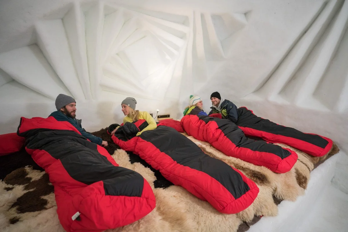 For Solo Igloos With Bathroom