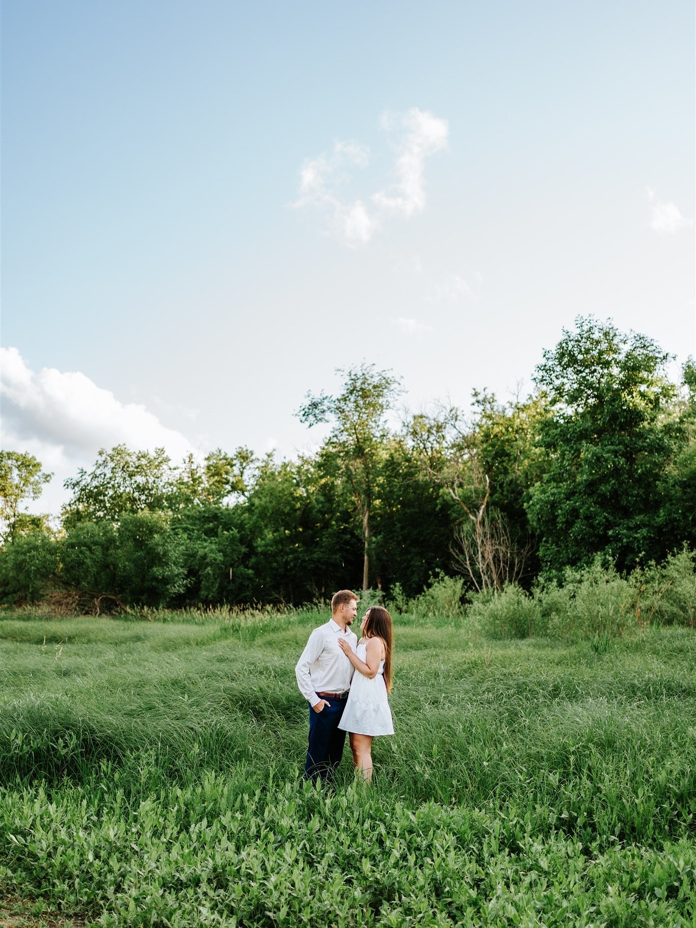 Couldn&rsquo;t have asked for anything better for Jayden &amp; Erin&rsquo;s engagement session earlier this week. Lush green grass with beautiful light to work with! Ain&rsquo;t nothing better ❤️

#ngophotography