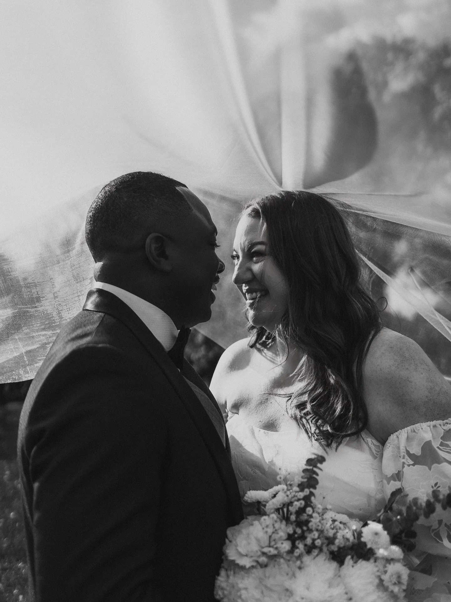 Issac &amp; Jayme celebrated tying the knot this past Saturday with a cute little ceremony at the park with close friends and family. Working with these two reminded me so much of why I love what I do! Thank you so much to the both of you for being s