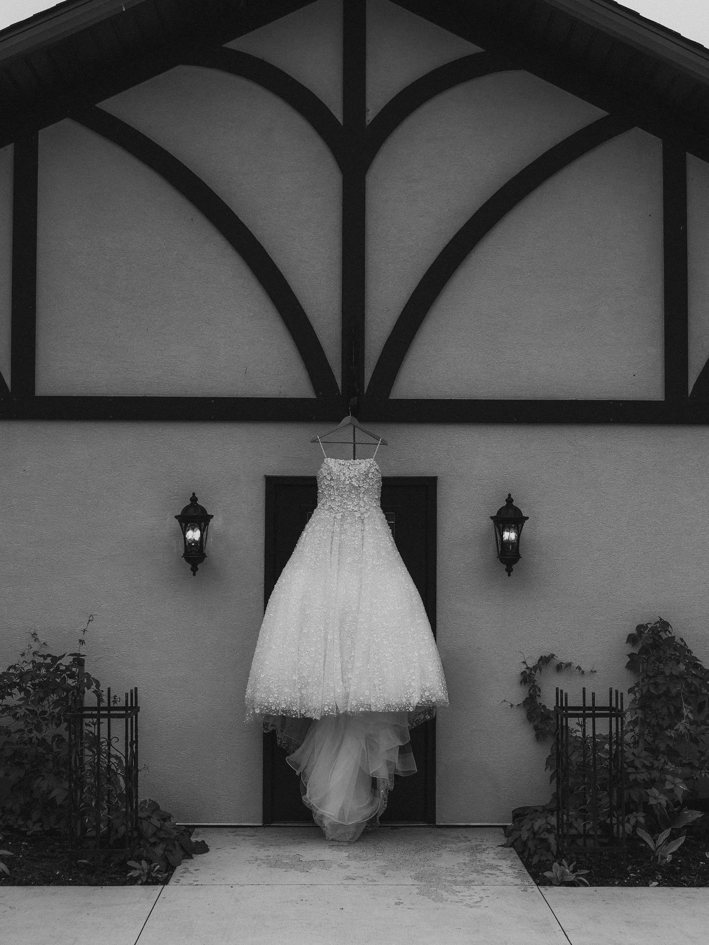 Some in between moments from Erin&rsquo;s &amp; Jayden&rsquo;s summer wedding ❤️

#NgoPhotography
