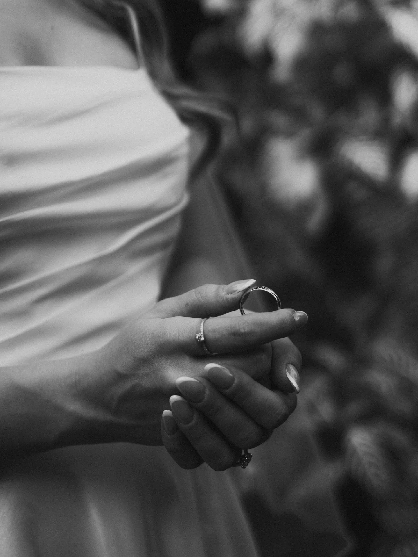 Quite ceremony moments from this summer elopement ❤️