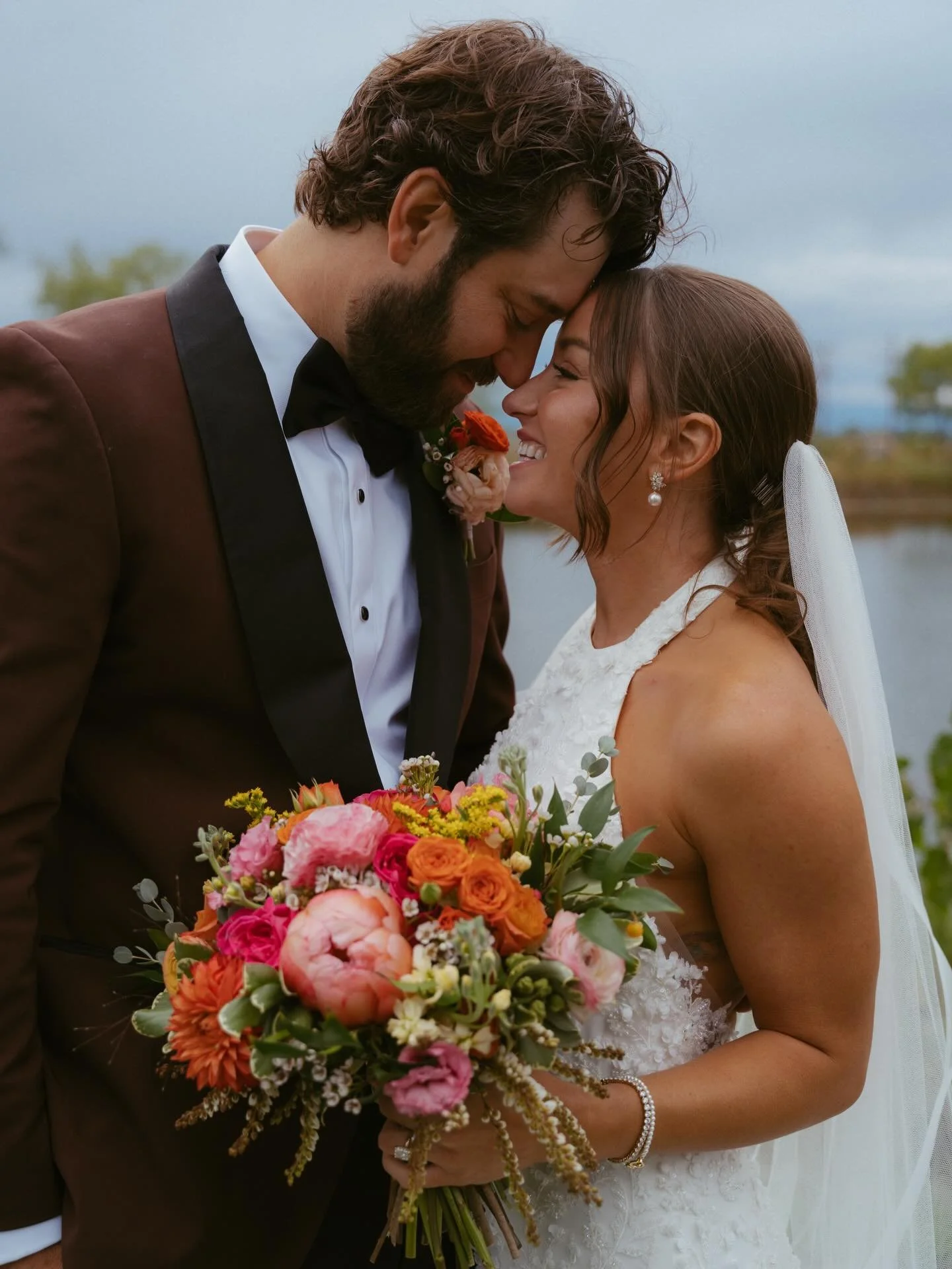 Kelsie and Jason part 1

Planner: @carvercoordination 
Venue: @saltandacres 
Photography: @gretaelizabethphoto 
Floral: @hutsonfloraldesign
