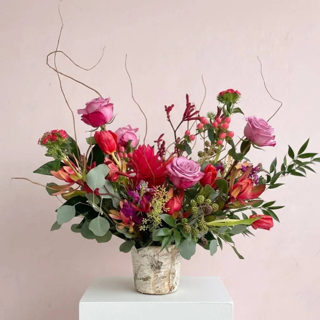 Share this Valentine&rsquo;s post with your significant other to remind them&hellip;.&rdquo;if you don&rsquo;t order from Hutson Floral, I don&rsquo;t want them!&rdquo; Lol 🤭🥰💐❤️ 

We have pick up and delivery options available. Order online at ww