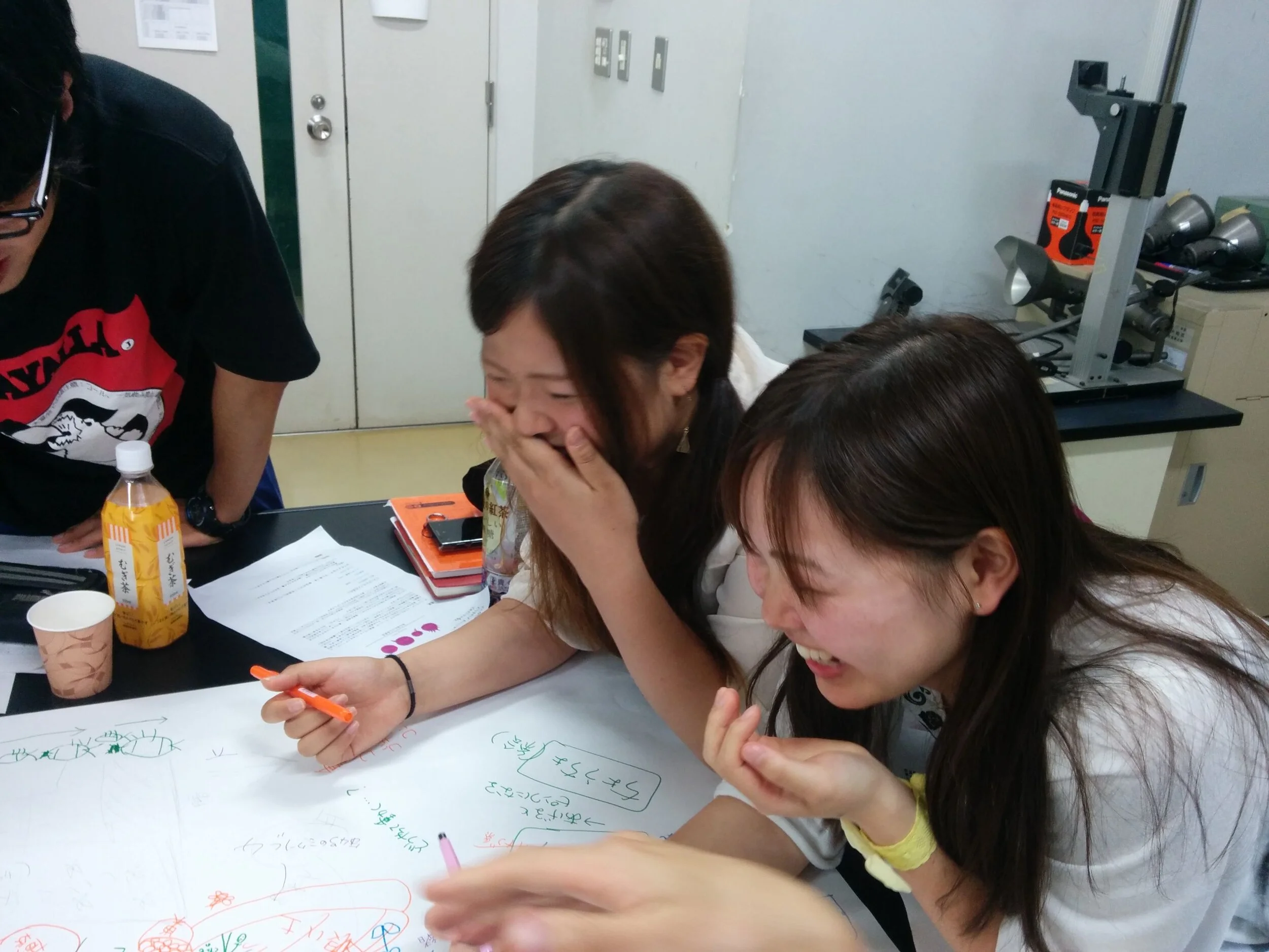 Stephen Mushin tokyo exhibition workshop 2.jpg