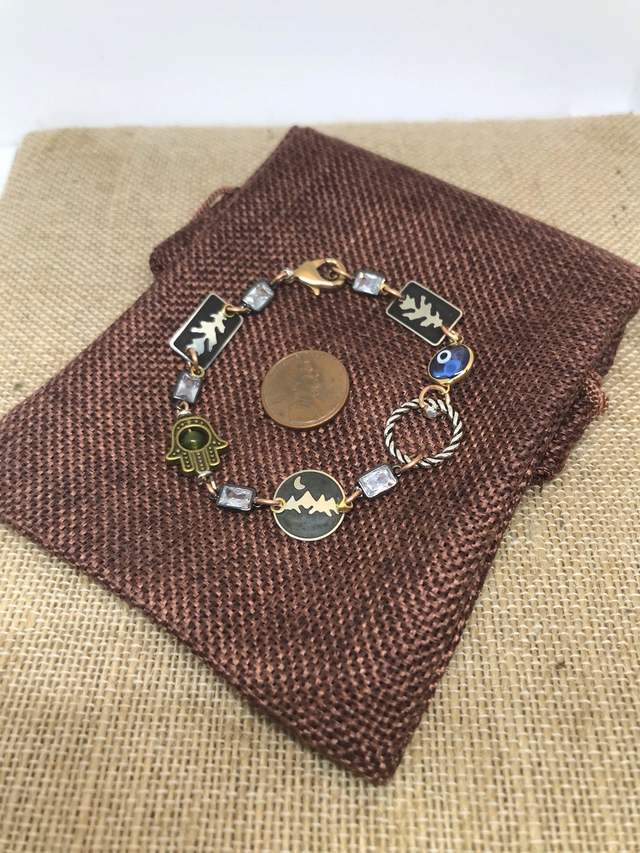 https://i.etsystatic.com/15871876/r/il/8c89eb/4090618755/il_fullxfull.4090618755_rirf.jpg