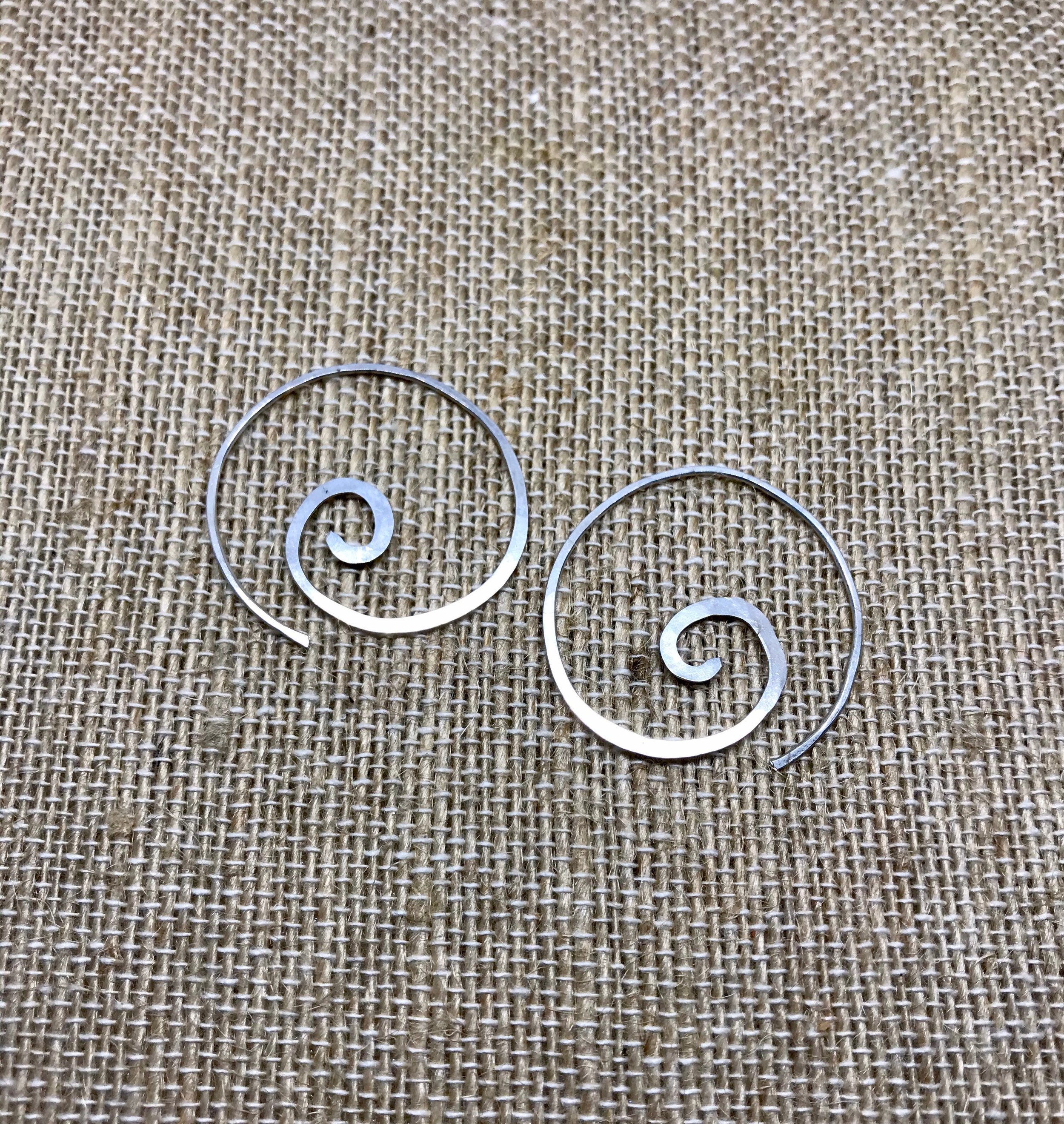 https://i.etsystatic.com/15871876/r/il/86940b/2776377559/il_fullxfull.2776377559_j061.jpg