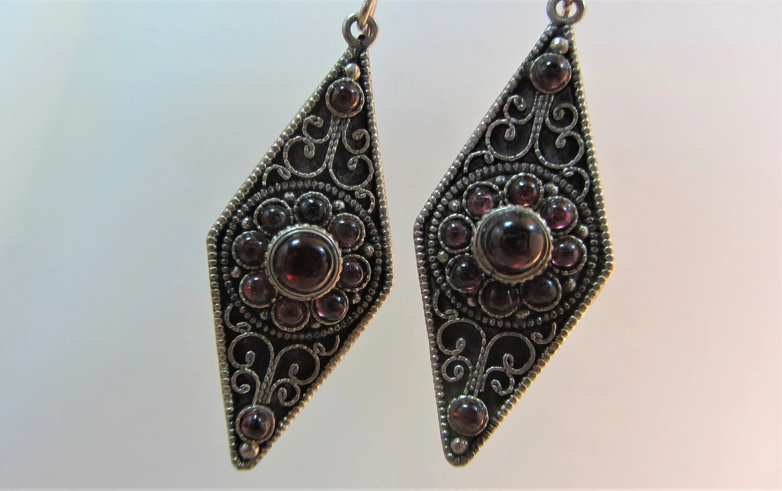 https://i.etsystatic.com/15871876/r/il/ac4893/2398941575/il_fullxfull.2398941575_q5vj.jpg