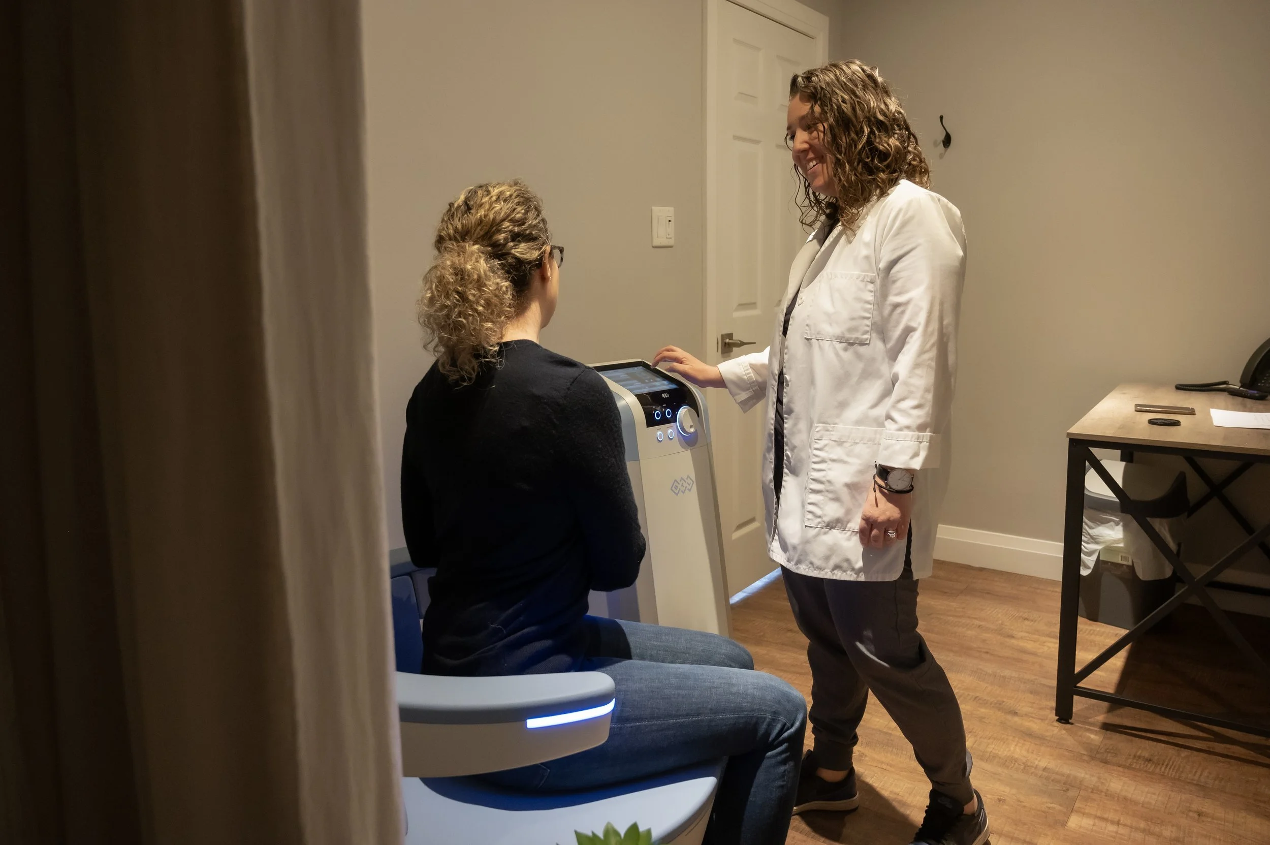 The Emsella Chair for Incontinence — Muskoka Urology