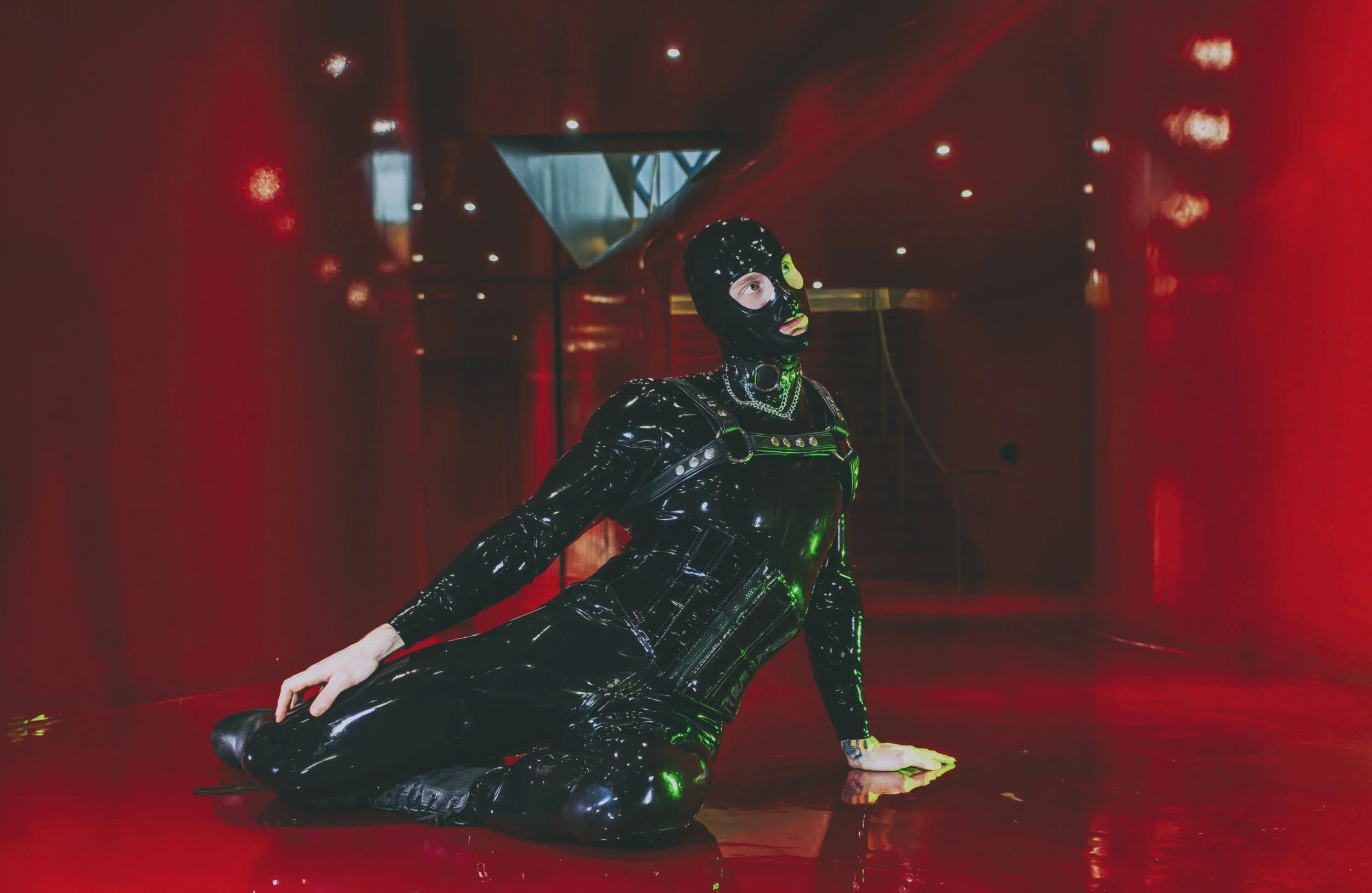 Red room Worship- In waiting.jpg