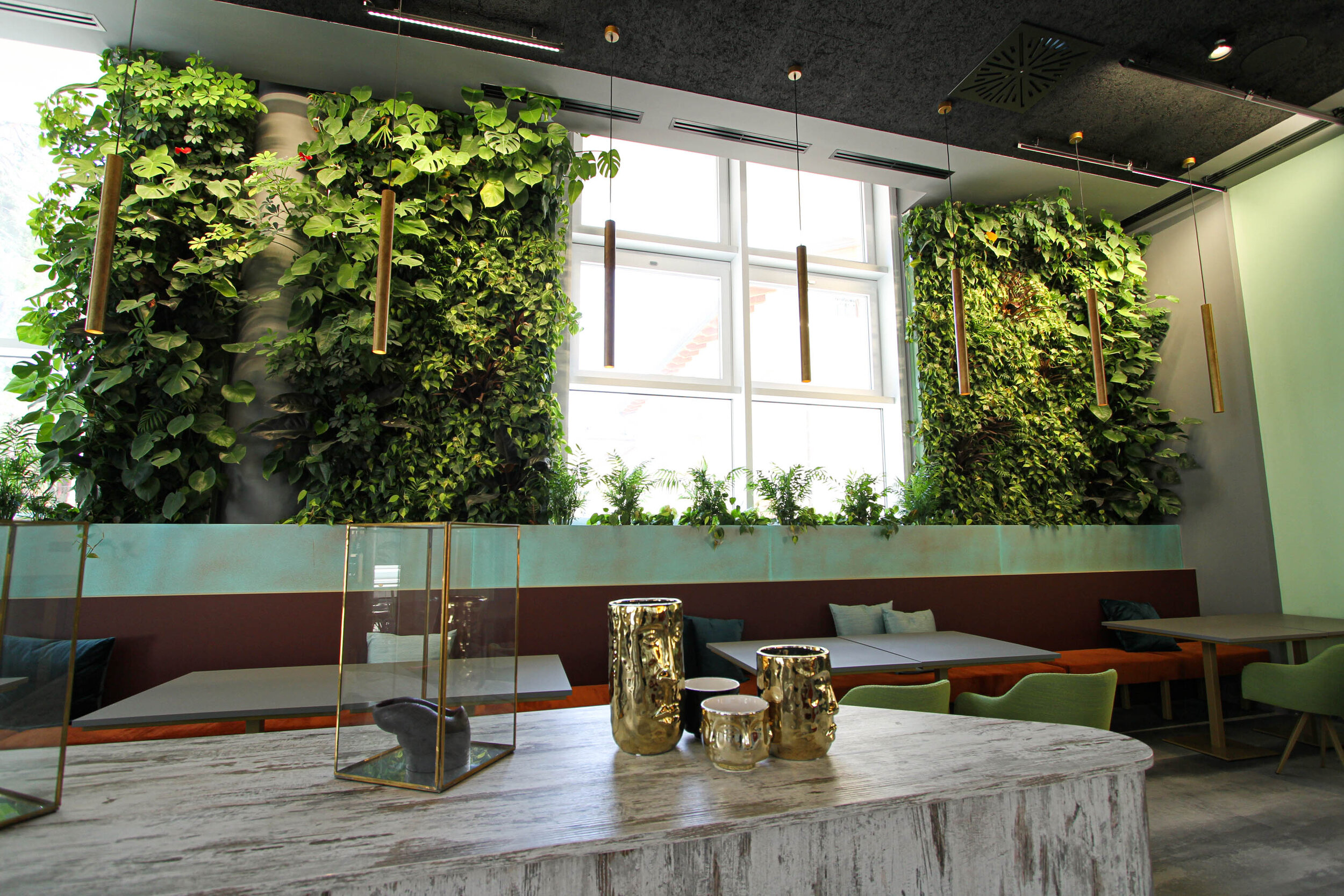 j-hotel-garden-vertical-wall-green-sundar-italia-023.JPG