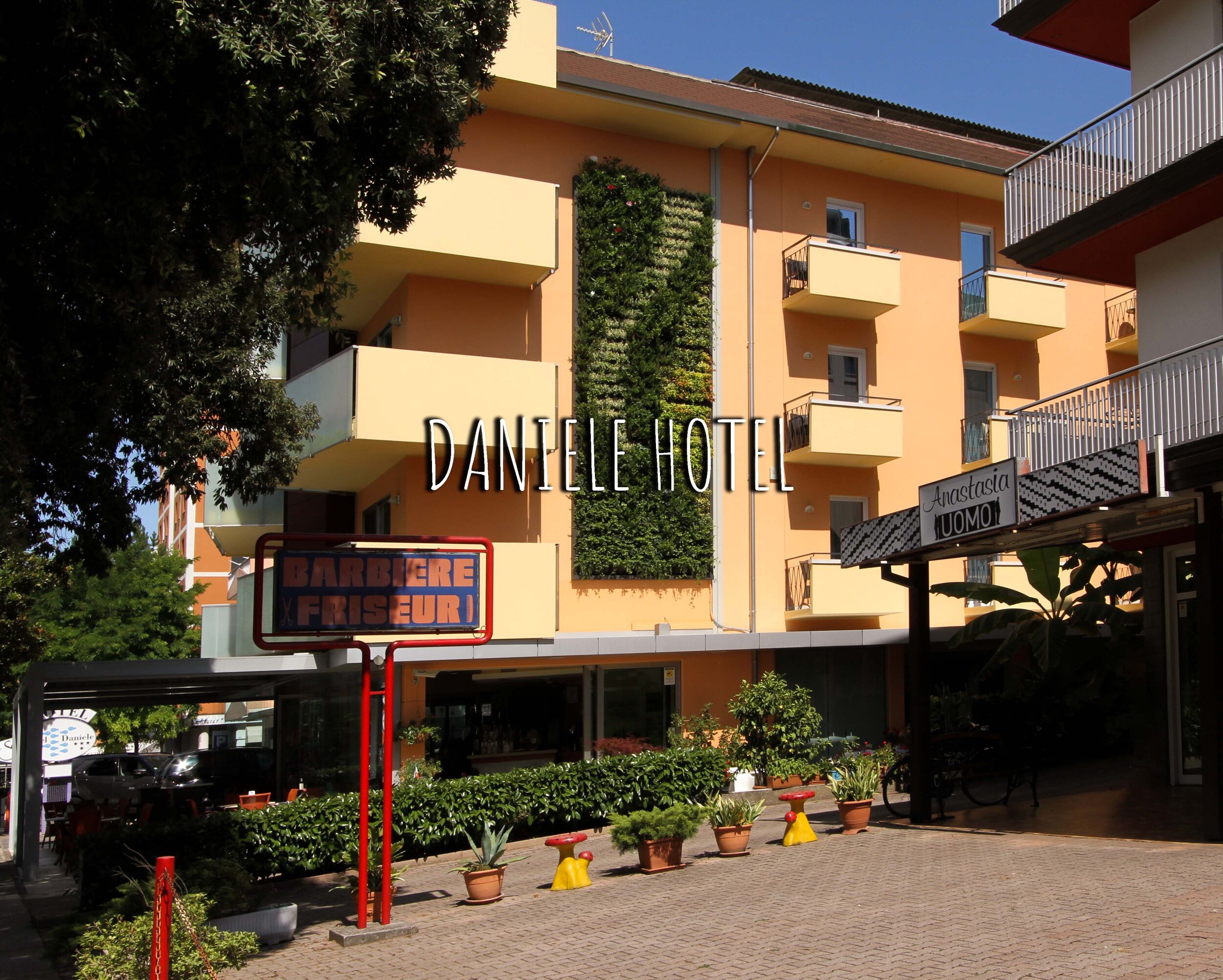 Vertikaler Garten, Grüne Wand, Außenbereich, nicht wohnwirtschaftlich, Hotel Daniele, Lignano Sabbiadoro, Udine