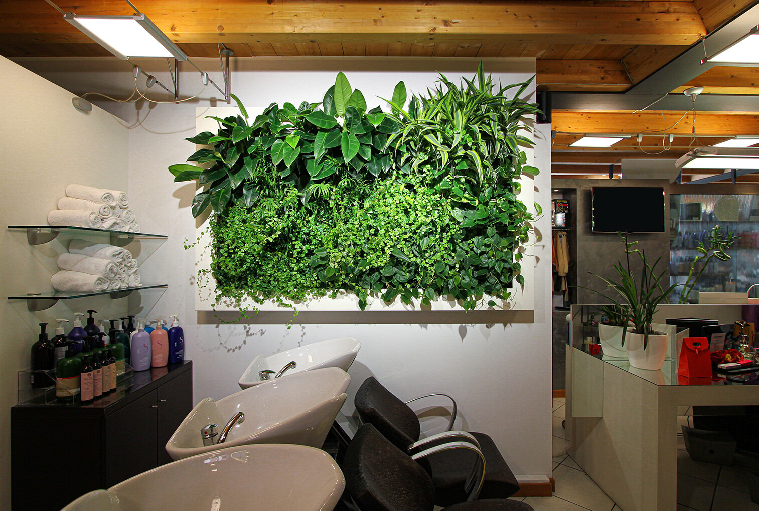target-moda-garden-vertical-wall-green-sundar-italia-001 copia.jpg