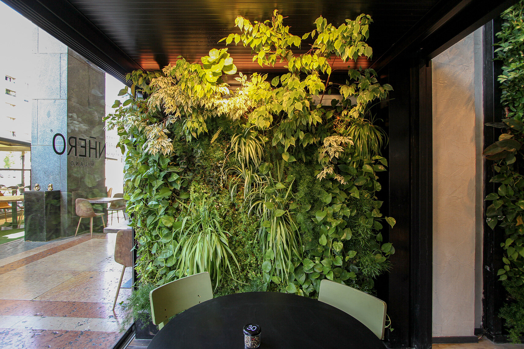 nhero-garden-vertical-wall-green-sundar-italia-004.jpg