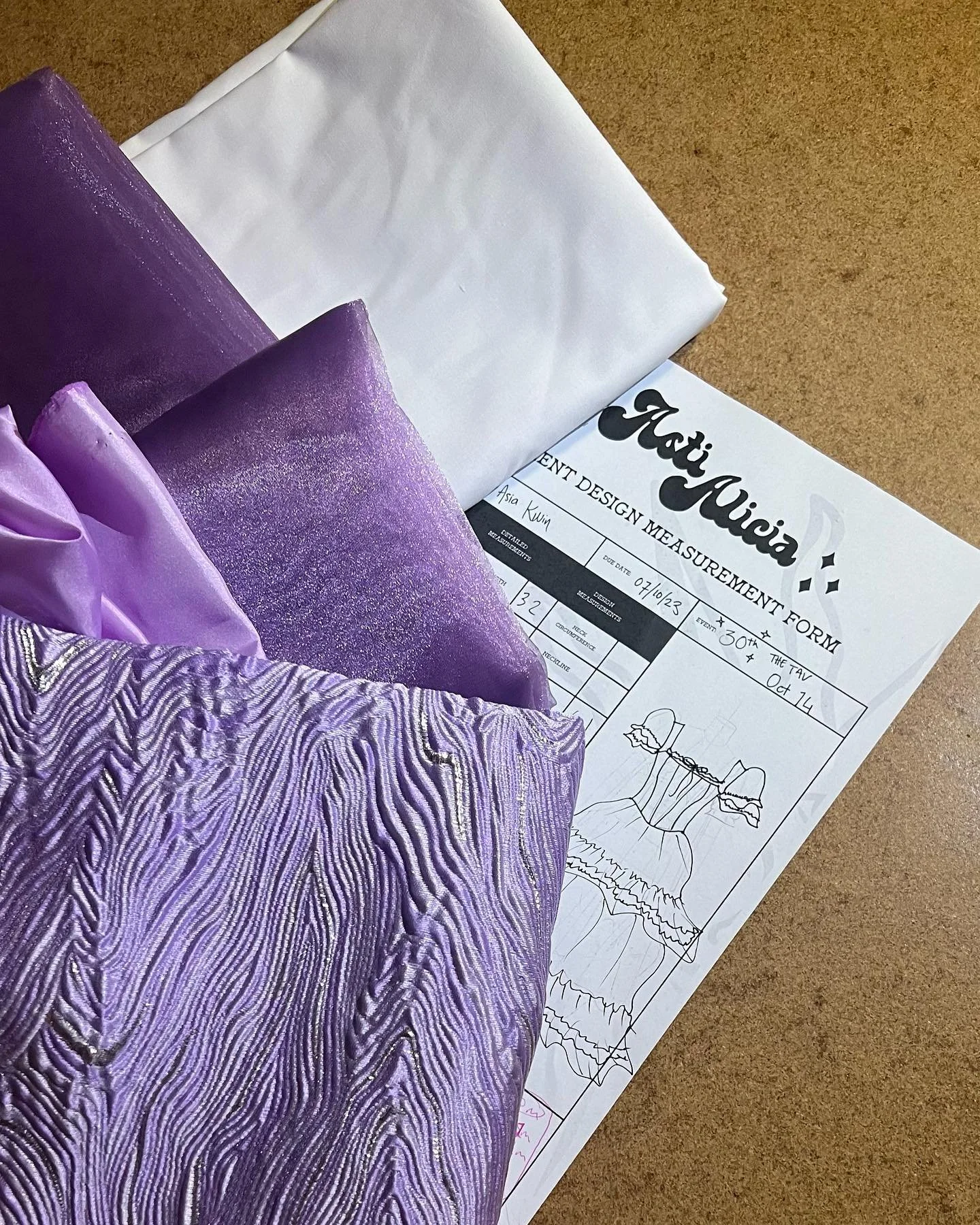 My favourite kind of work is creating with a client 💜

haven&rsquo;t posted in so long, the IG upload format is all different 😵&zwj;💫 still been here creating tho xx