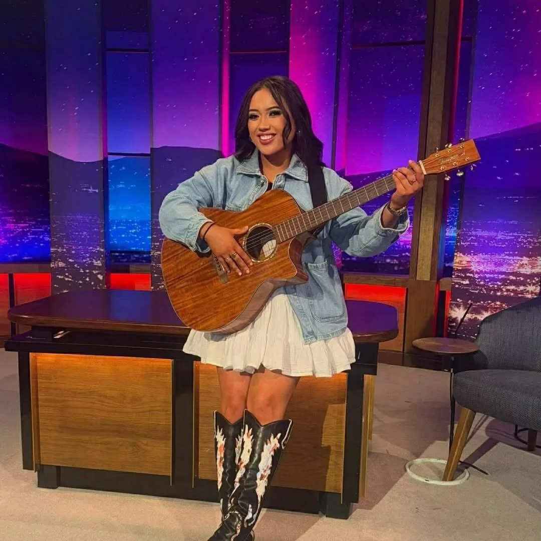 Best of luck @caitlinmackin on @latelaterte Show Competition tonight from 9:35pm 🤠✨
Caitlin has covered a few of my songs in the past, which were brilliant covers 🎶
Looking forward to the show tonight!