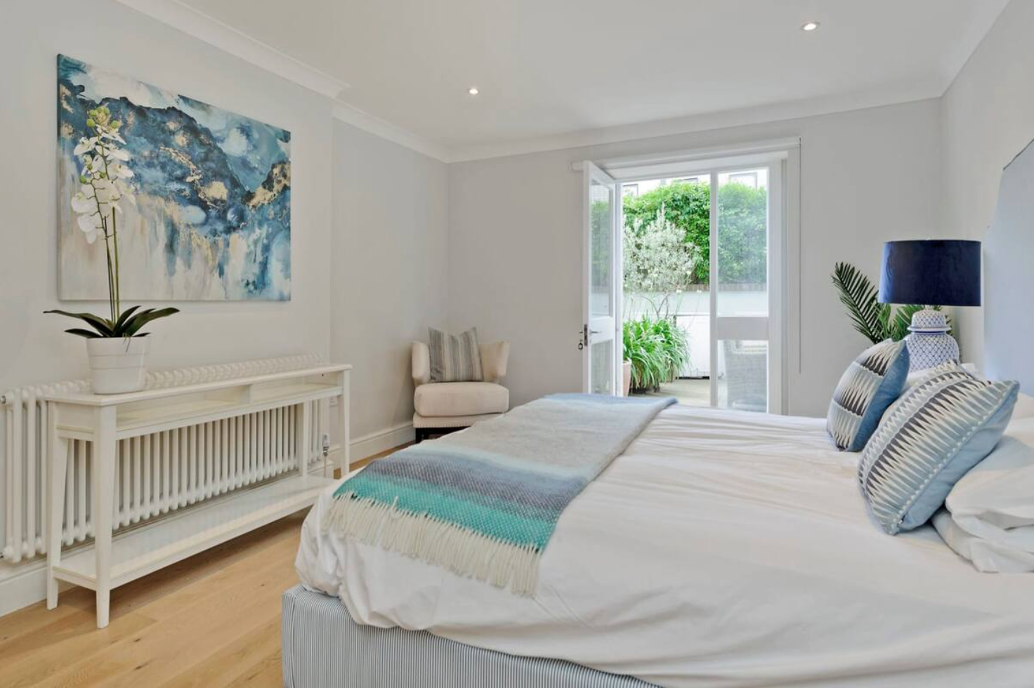 Hornton - Bedroom 1 2.png