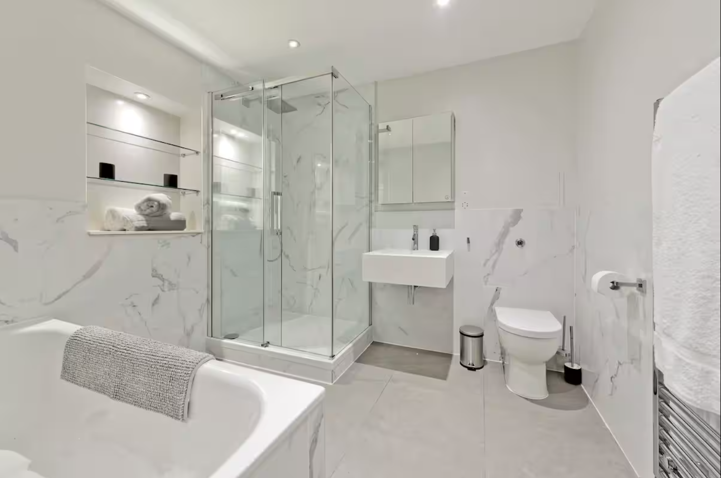 Hornton - Bathroom 1 1.png