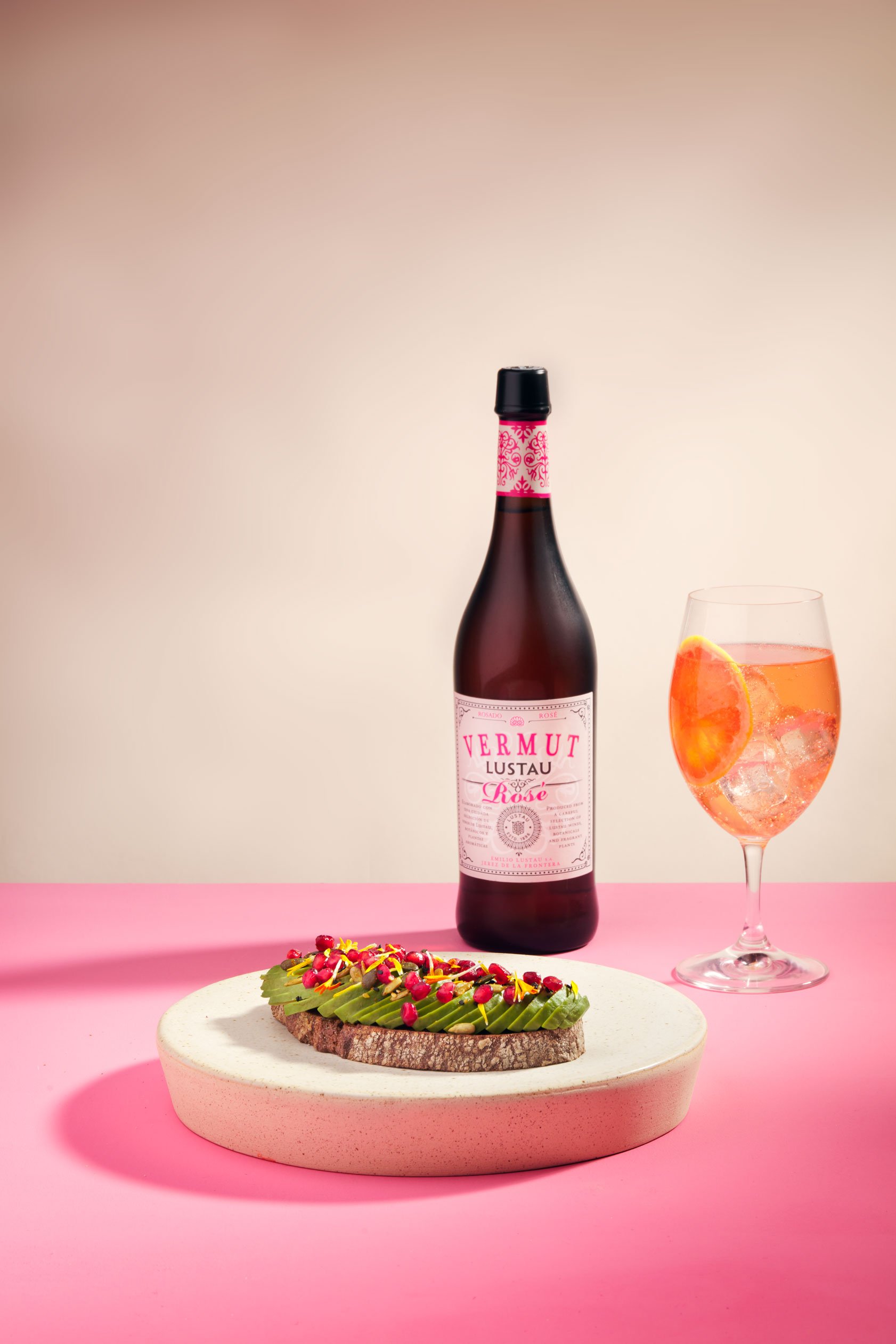 vermut-rose-y-tosta.jpg