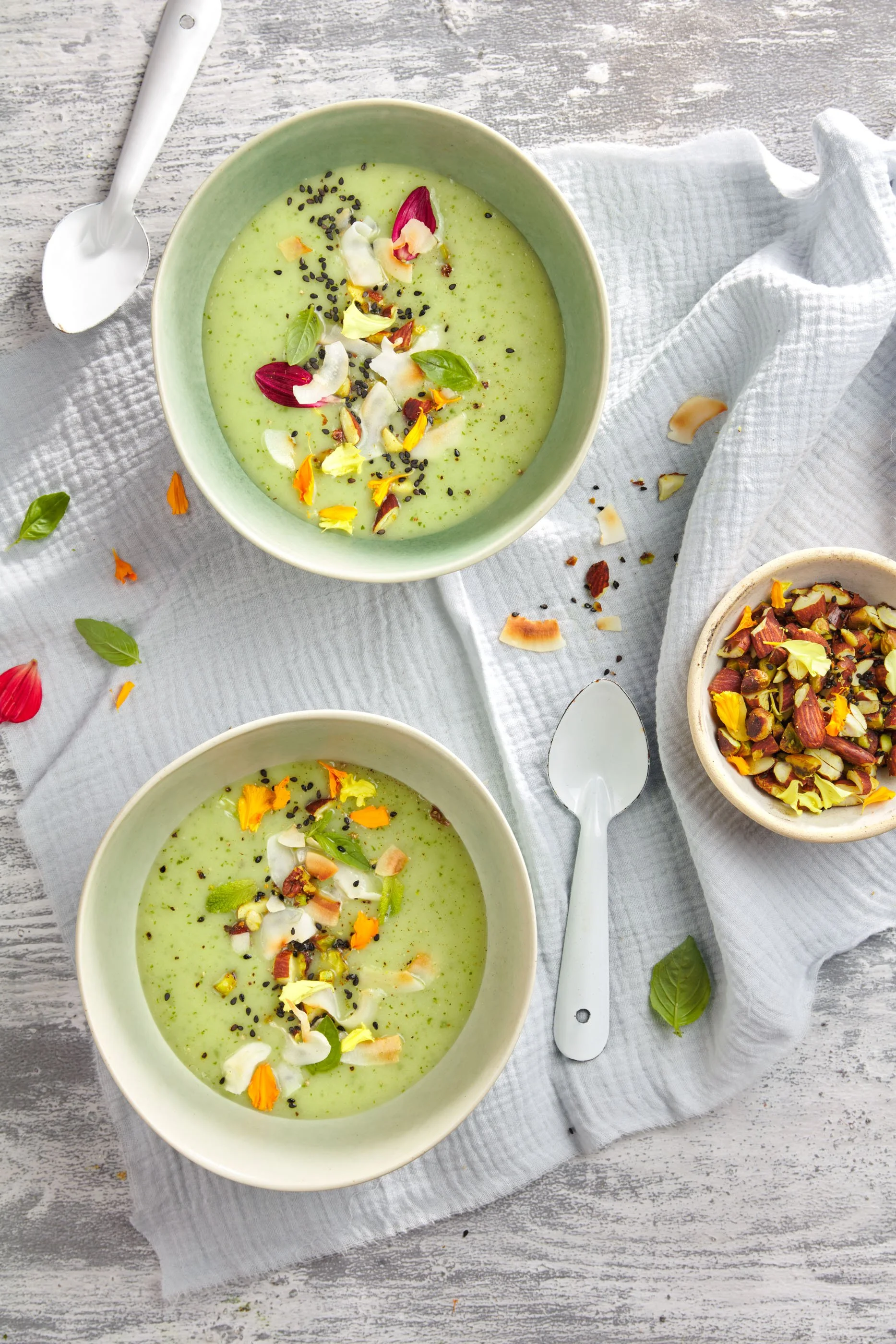 sopa de melon con futos secos al curry.jpg