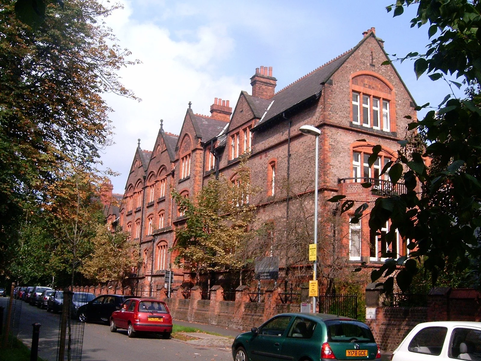 Photo by Pit-yacker at English Wikipedia