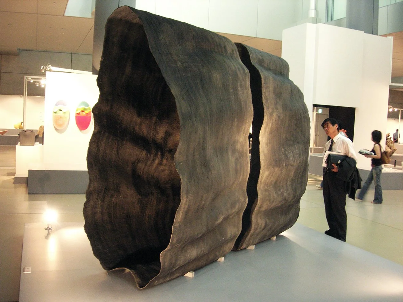   2007-6 , Ceramic, Hsu Yung Hsu, Taiwan     8th International Competition Mino, Grand Prize  