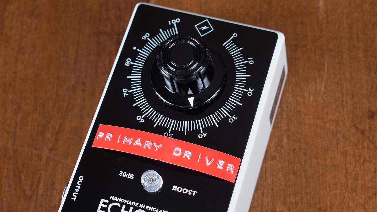 The Echoline Signal Driver (shown here in Back To The Future &lsquo;Primary Driver&rsquo; insignia!). 30dB of pure clean boost par excellence.

#echoline #echolinepedals #roadrunner #guitarpedals #effectspedals #boostpedal #overdrivepedal #distortion