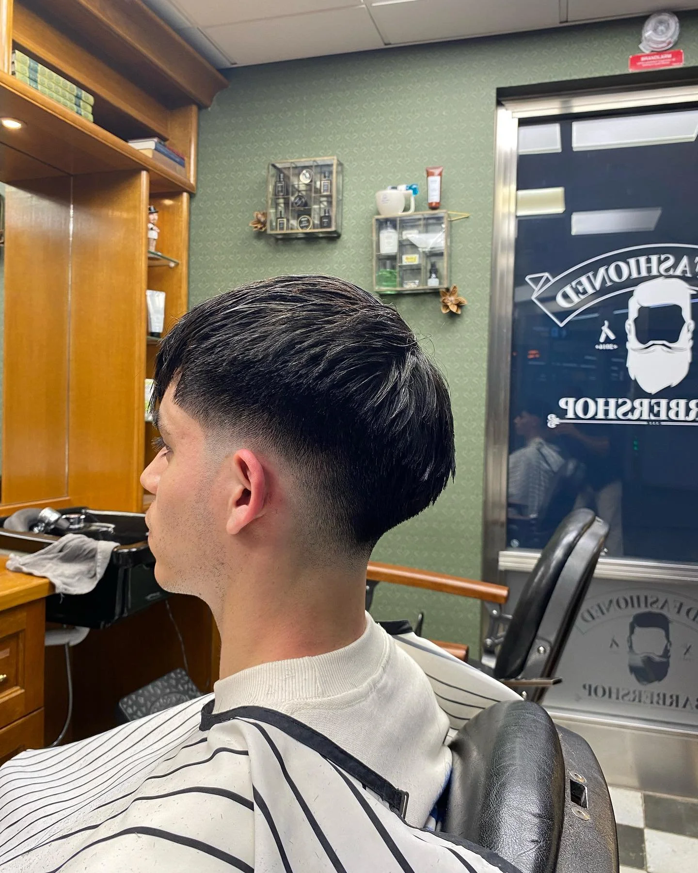 Discover the Best Hair Dye Colors in Stockholm at Old Fashioned Barbershop