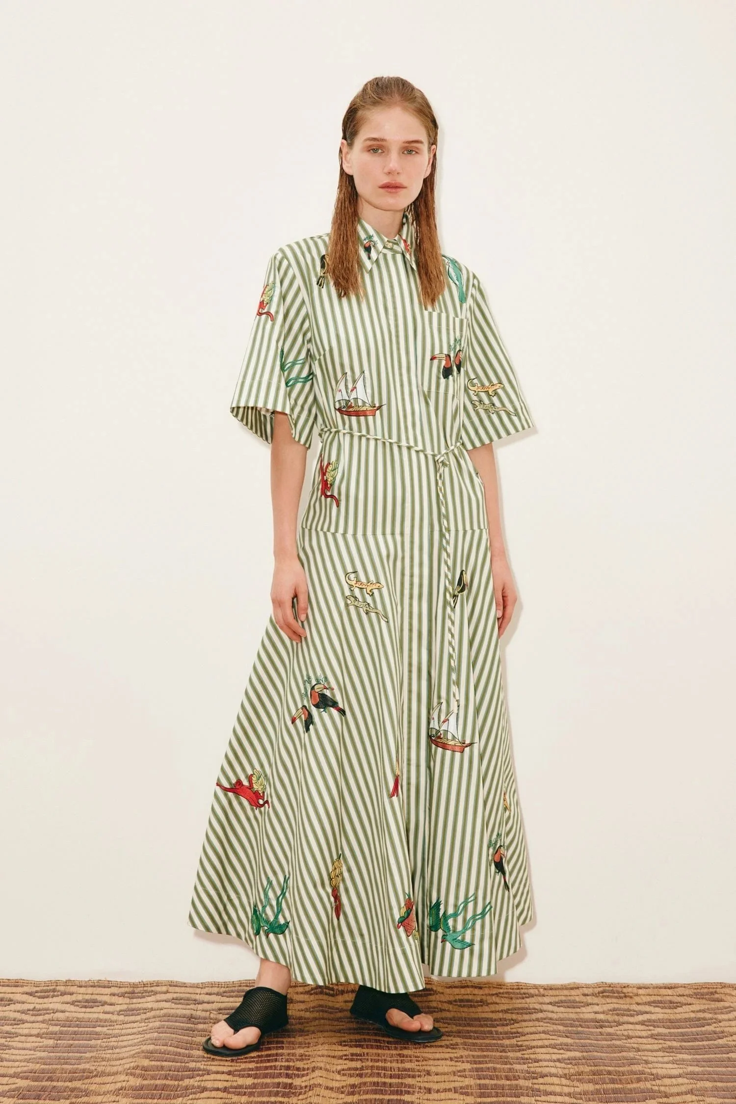 alemais-sustainable-dress-sd-bisou-embroidered-shirtdress-1212995151.jpeg