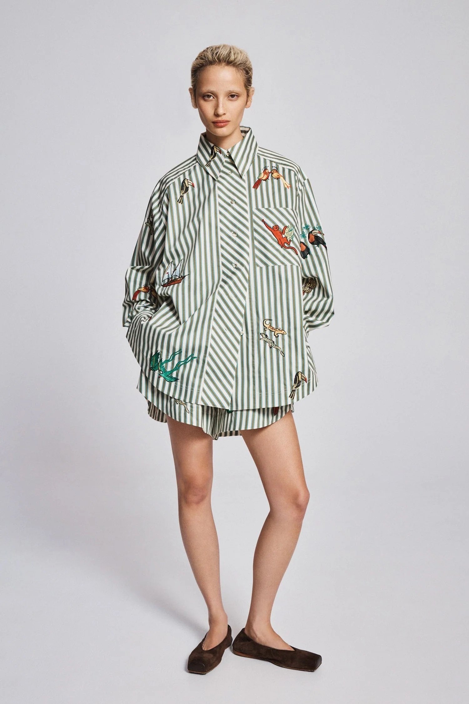 alemais-sustainable-shirt-bisou-embroidered-long-sleeve-shirt-1214181776.jpeg
