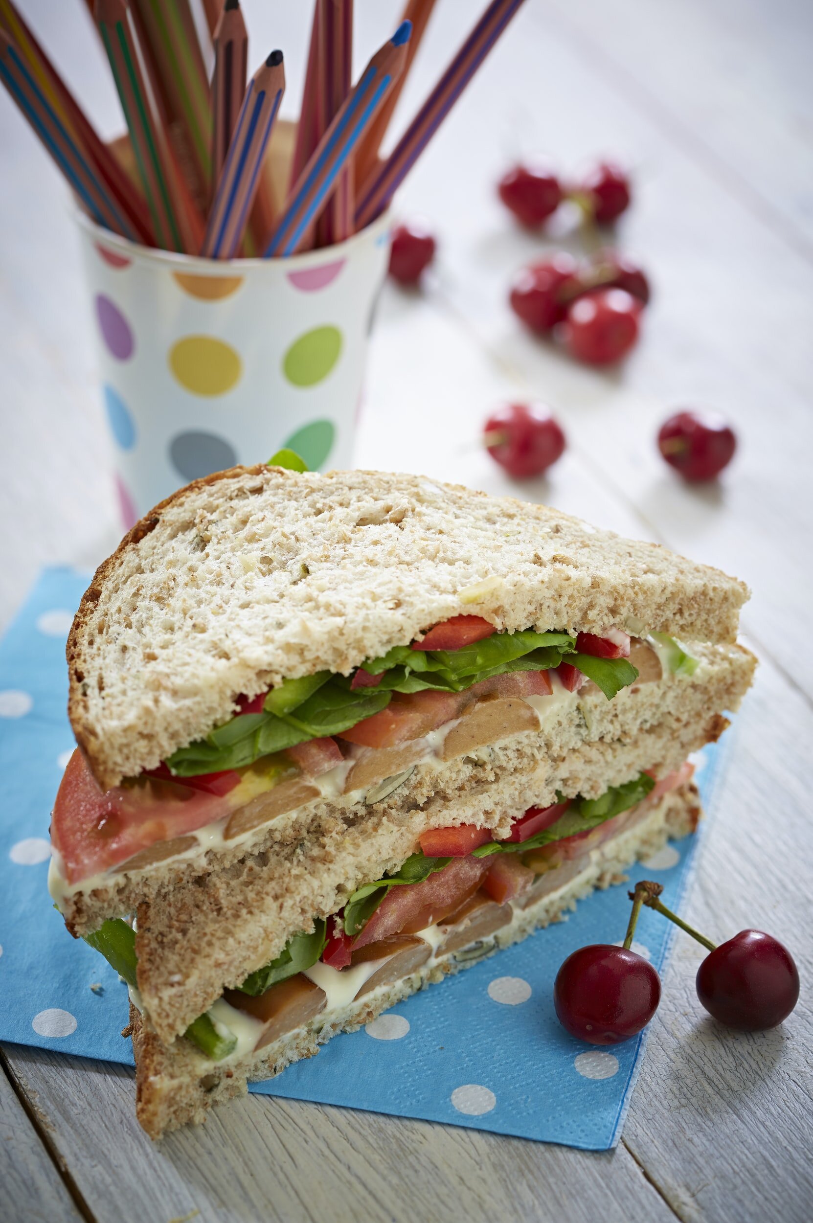 HOW TO KEEP YOUR KIDS LUNCHBOX TOOTH FRIENDLY