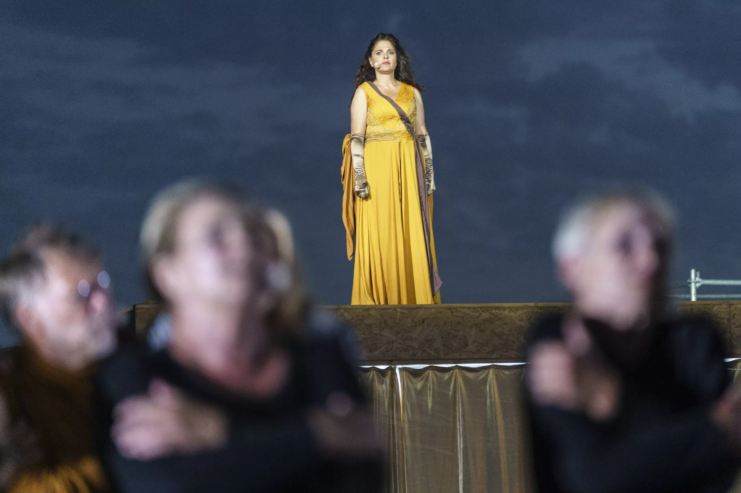 Gronieken: mythen in de modder; groots, geestig, maar niet zonder ruis