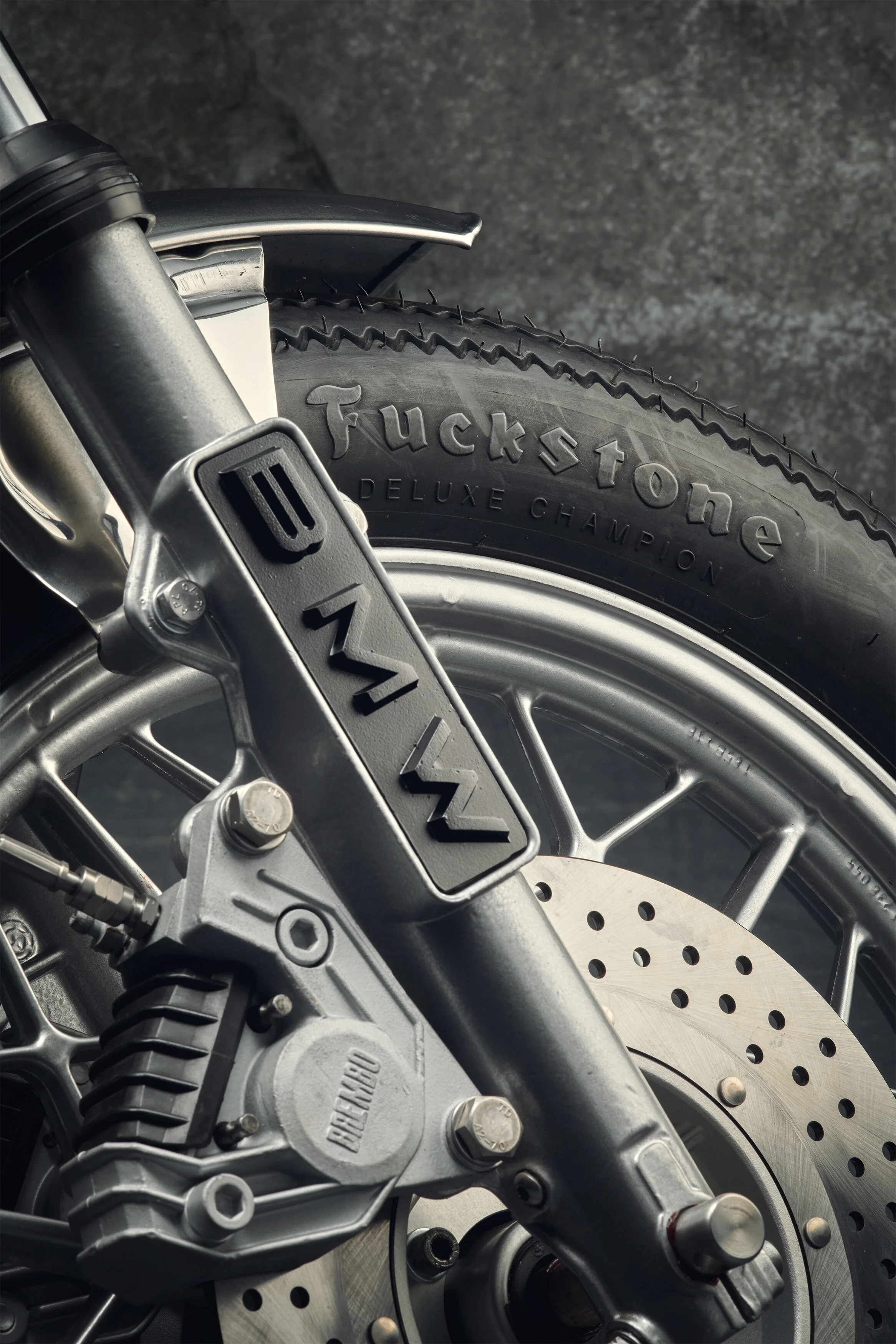 CURIOSITY-MOTO-1982-BMW-R65-DETAIL-01 copy.jpg