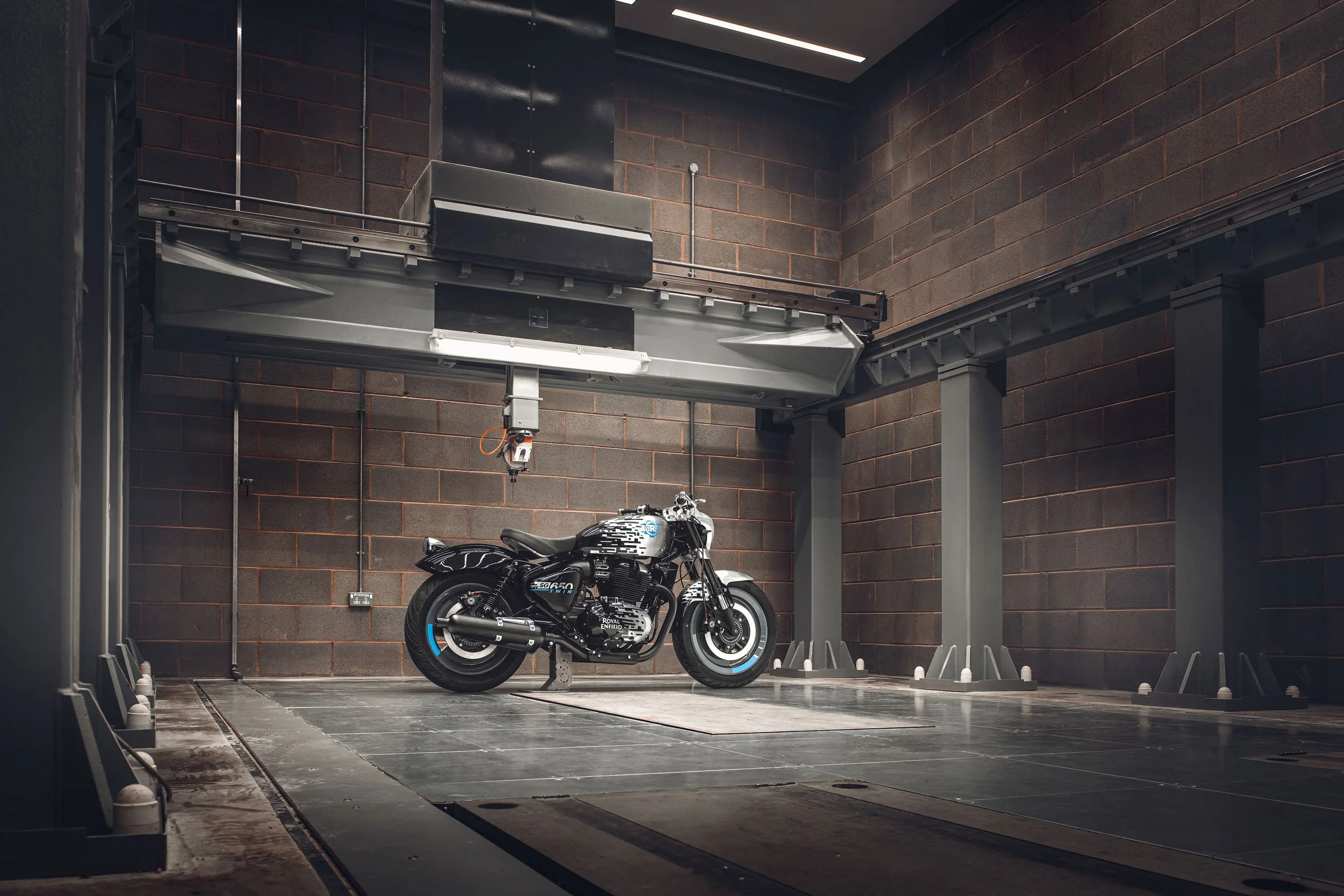 ROYAL ENFIELD SG 650 TWIN - PROTOTYPE