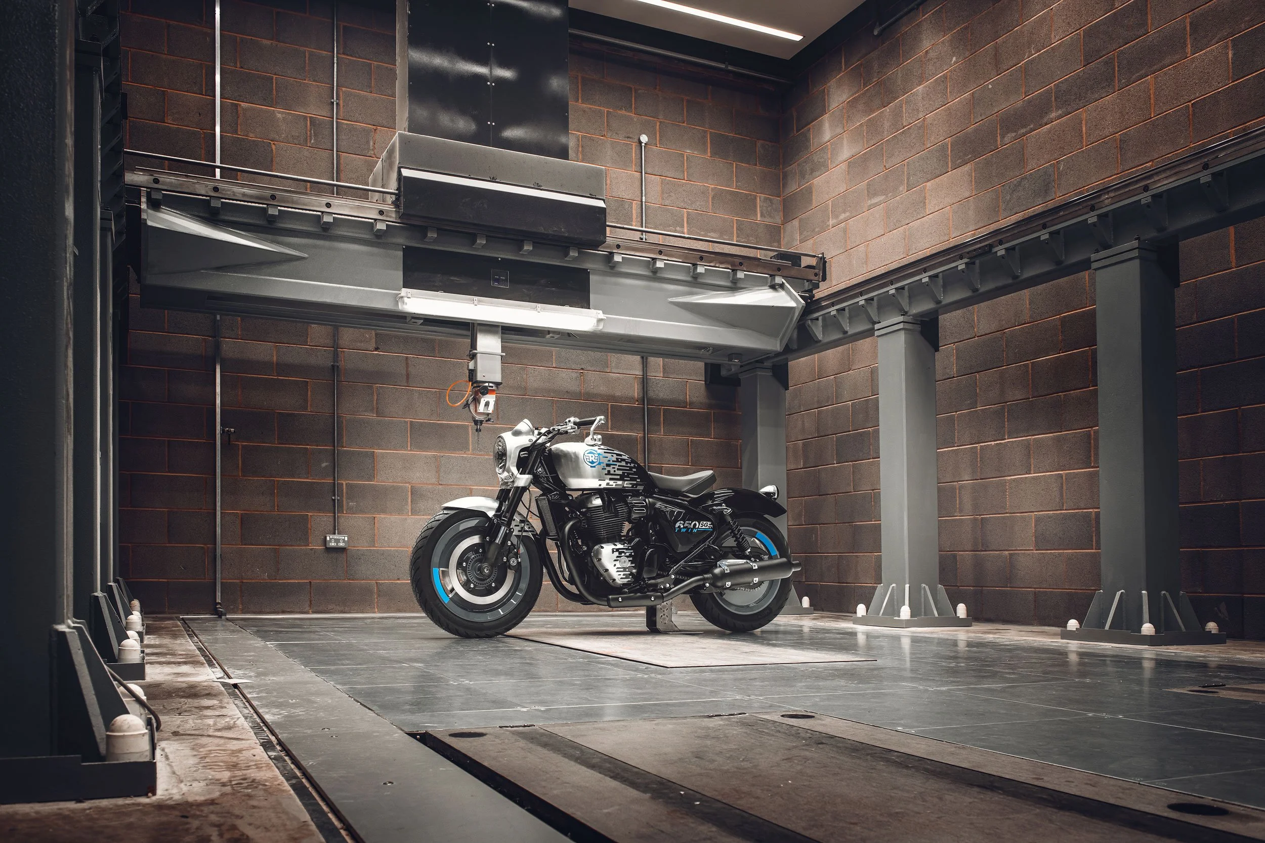 ROYAL ENFIELD SG 650 TWIN - PROTOTYPE