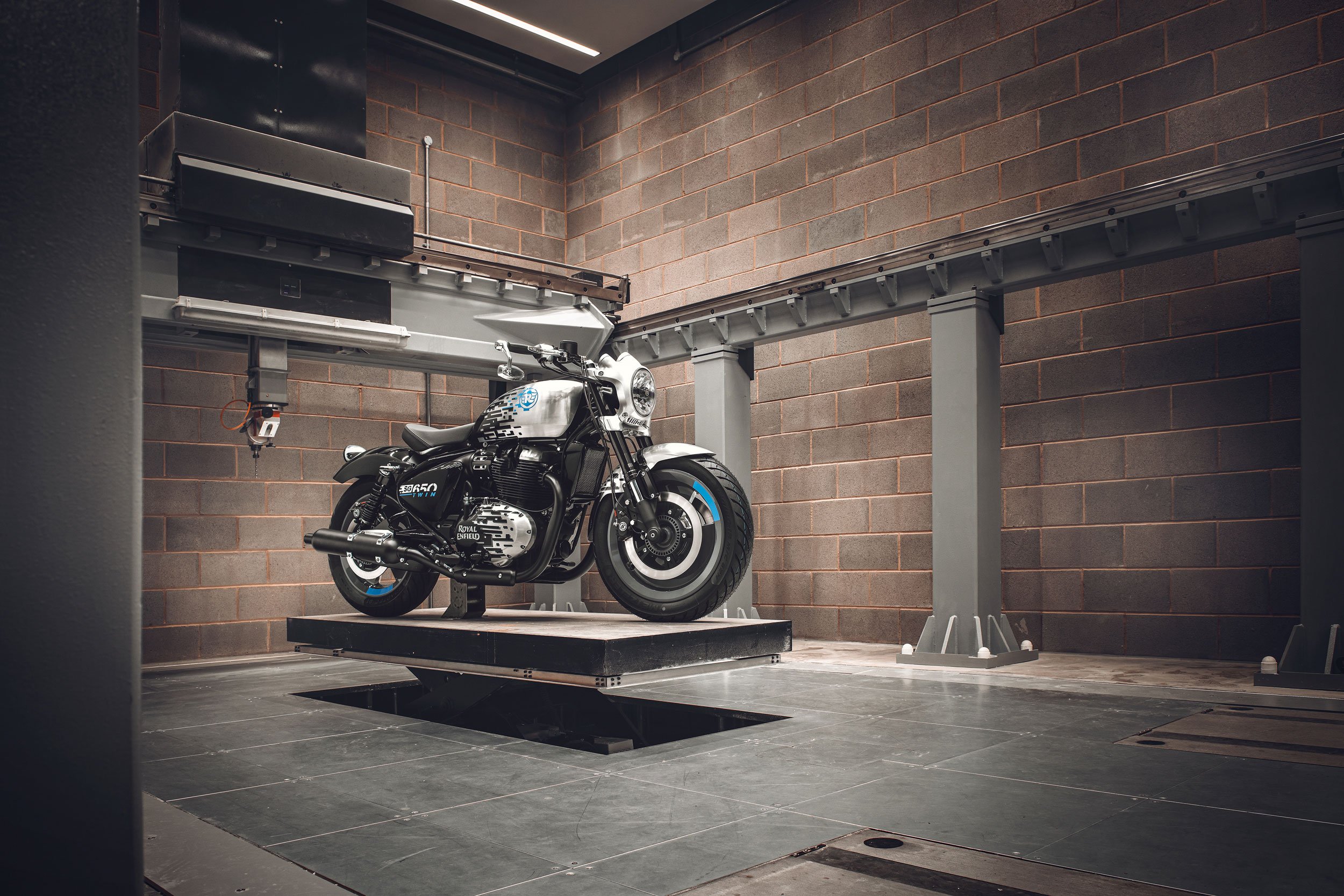 ROYAL ENFIELD SG 650 TWIN - PROTOTYPE