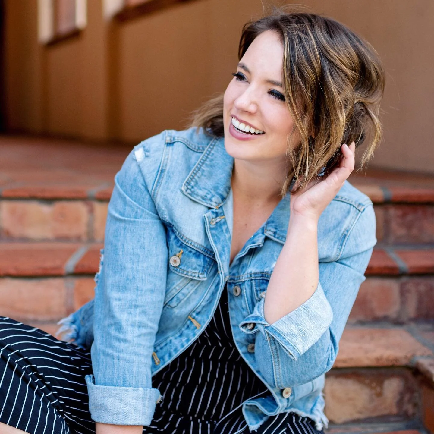 Heyo! Have you listened to it yet? Episode 19 with @taylored.affairs talks micro weddings and how they are the perfect solution for the &ldquo;should we elope or should we stick with a traditional wedding&rdquo; dilemma! 

Sneak peeks in our IG stori