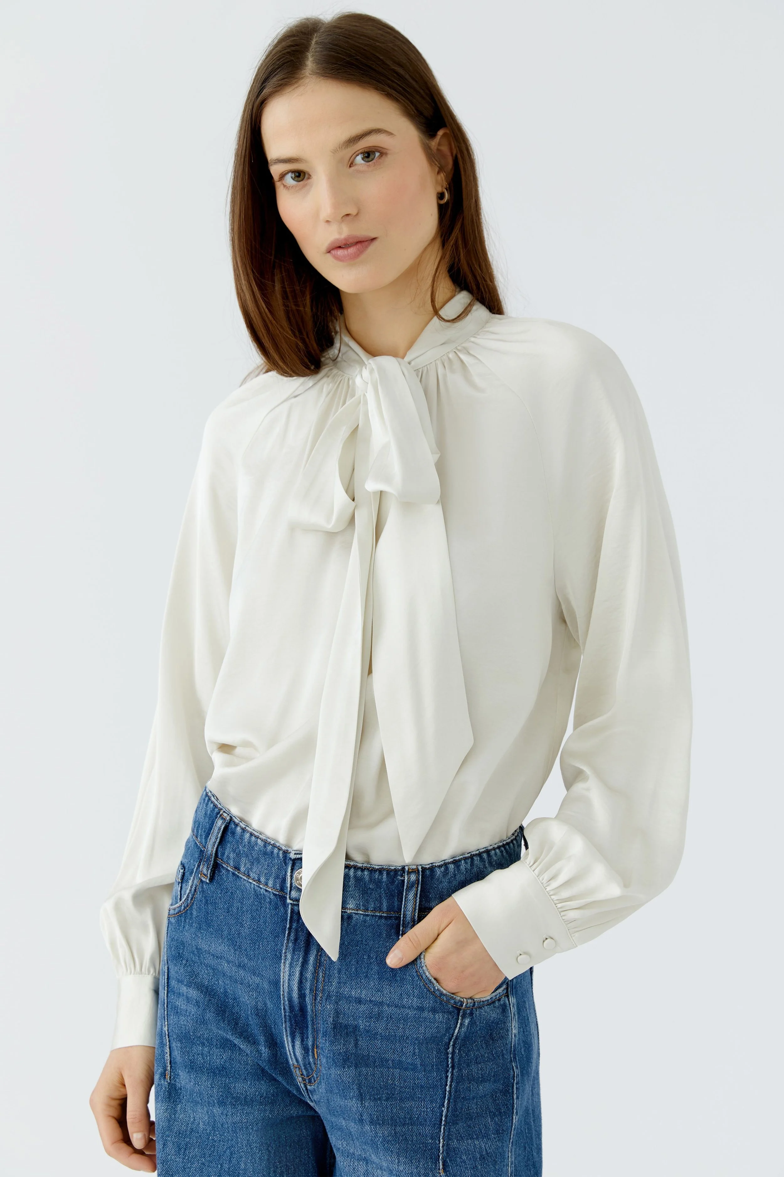 Feminine Blouse with Bow Detailing Neckline  99093   //  1018