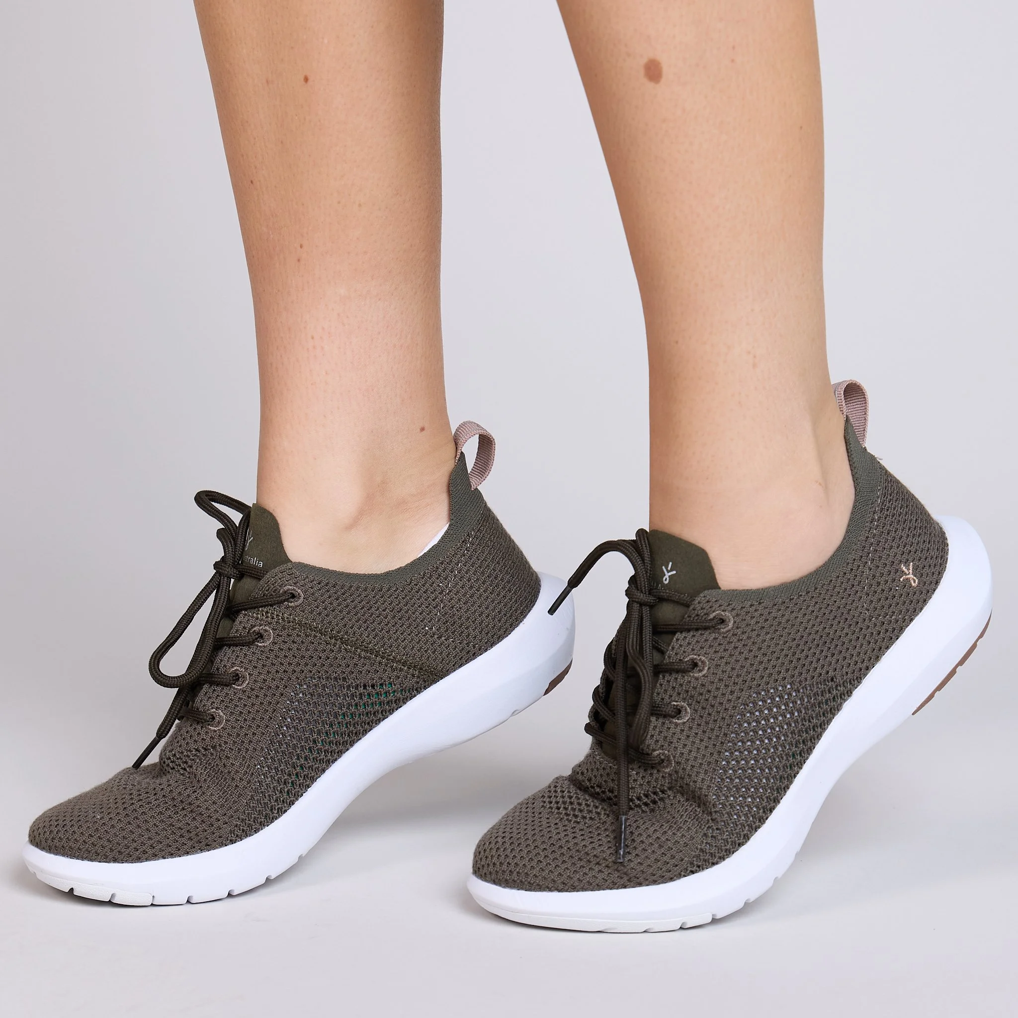 Emu wool  springbrook trainer in Olive