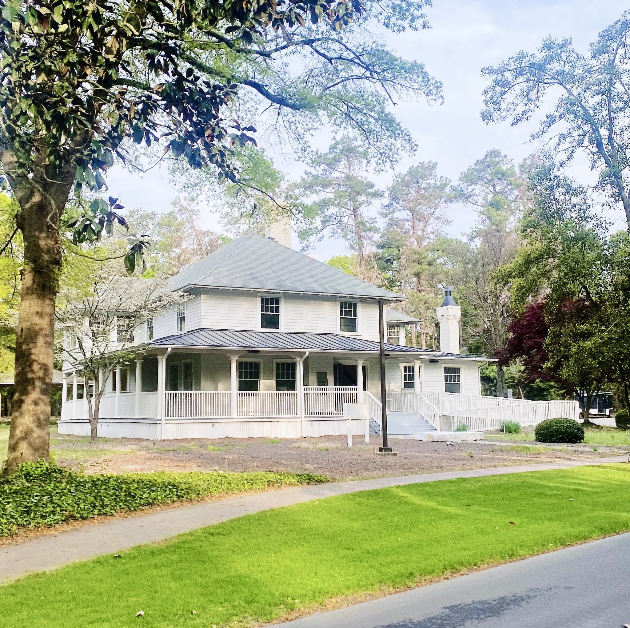 How the First Private Residence in Pinehurst became the Home of the World Golf Hall of Fame for a year. 

In 1905, Leonard Tufts sold the first lot in Pinehurst to a private owner, Mrs Jane C Peet of Warwick NY, under the stipulation that &quot;withi