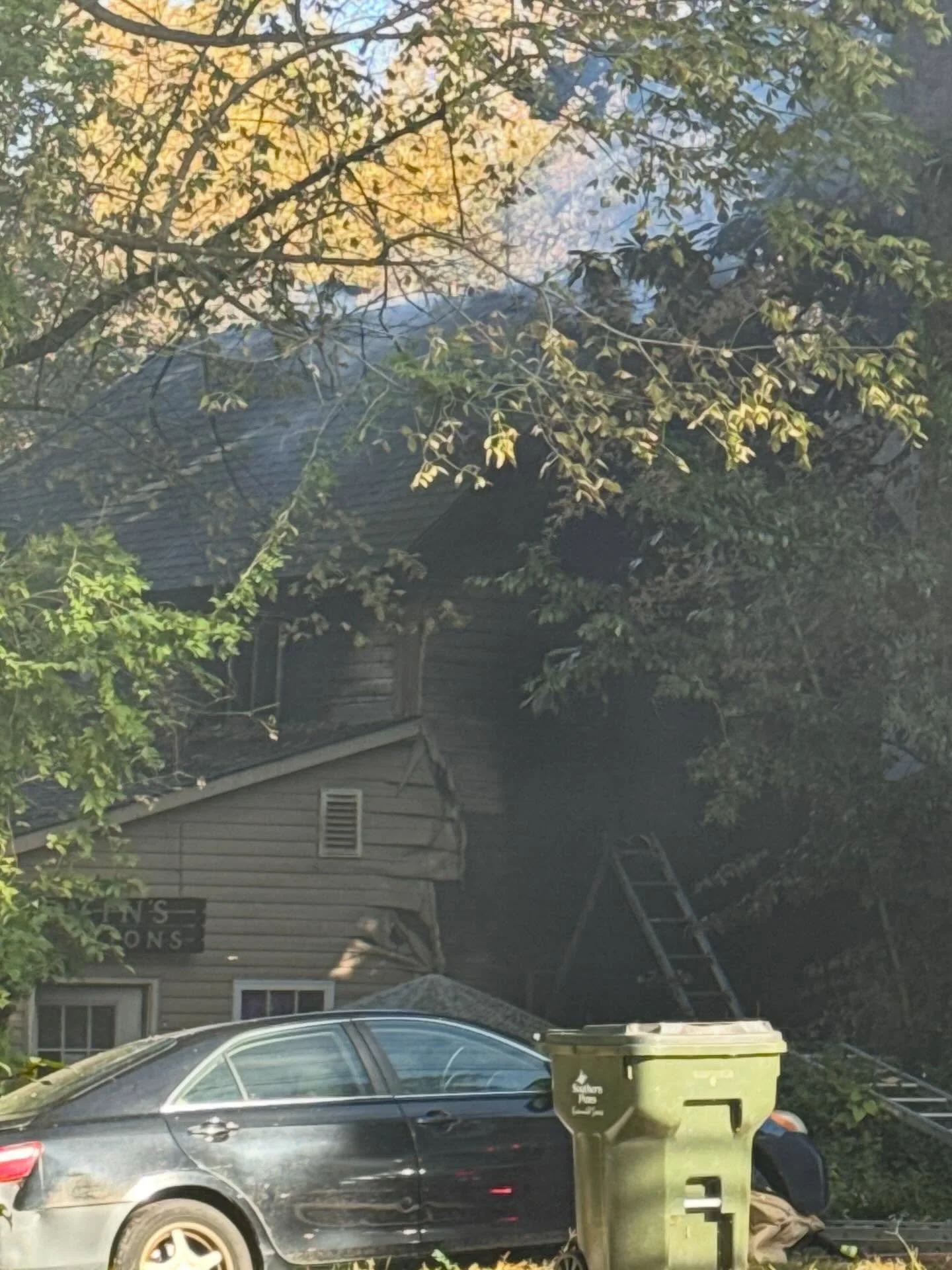 We are saddened to hear about the destruction by fire this morning of the ca 1887 Pond House in Downtown Southern Pines. We are relived to hear that all occupants are safe and while the house may be a loss, the tireless work by the Southern Pines, Ab