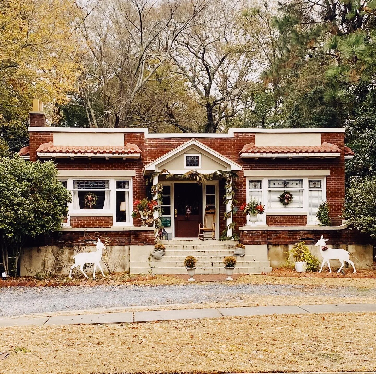 From all of us here at The Pines Preservation Guild, we wish you a Merry Christmas, Happy Holidays, and a fantastic new year. 

Featured is the 1925 Burney House in Southern Pines, festively decorated for the season!